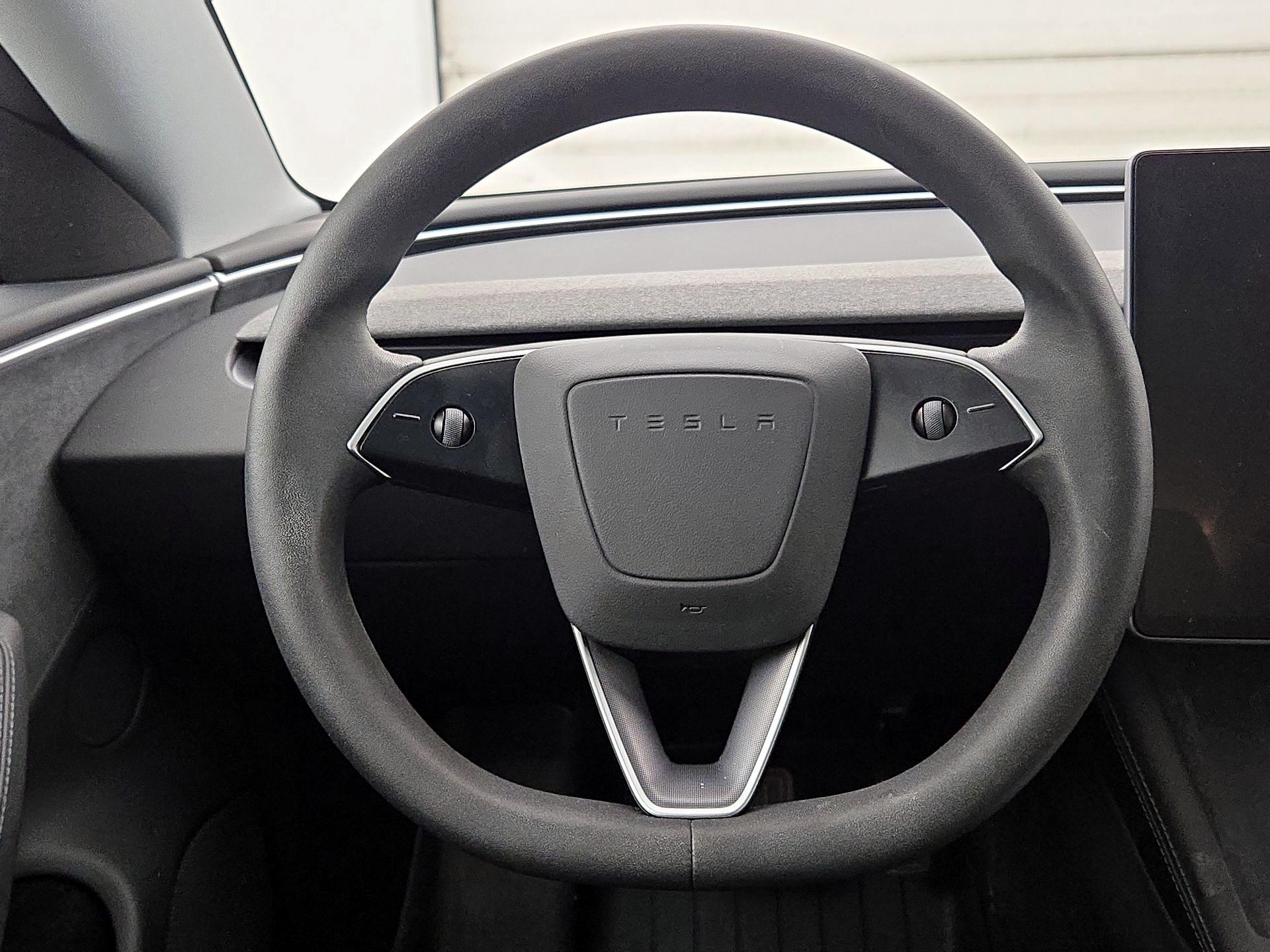 Thumbnail: 2024 Tesla Model 3 - 10