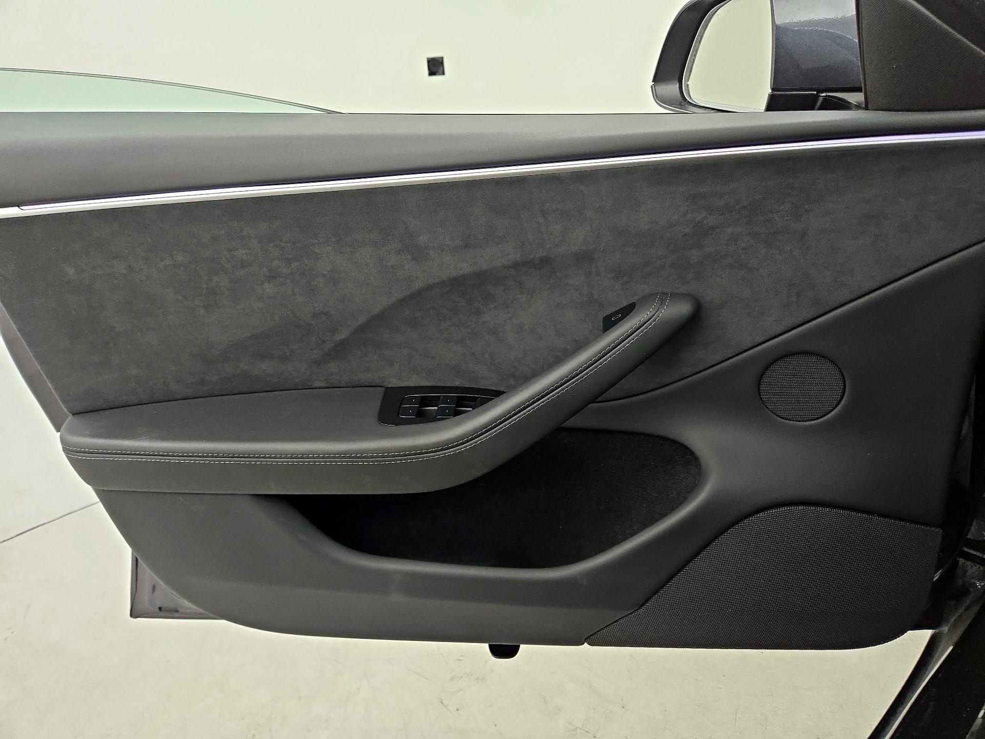 Thumbnail: 2024 Tesla Model 3 - 12