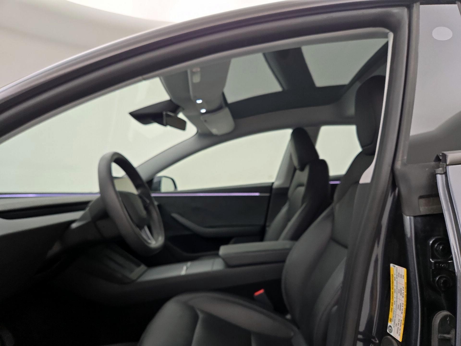 Thumbnail: 2024 Tesla Model 3 - 19