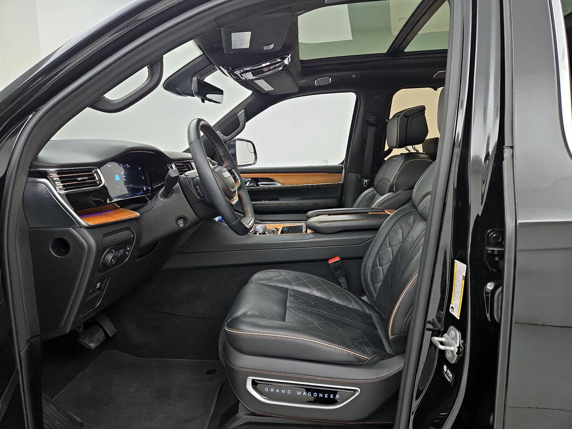 Thumbnail: 2023 Jeep Grand Wagoneer L - 11