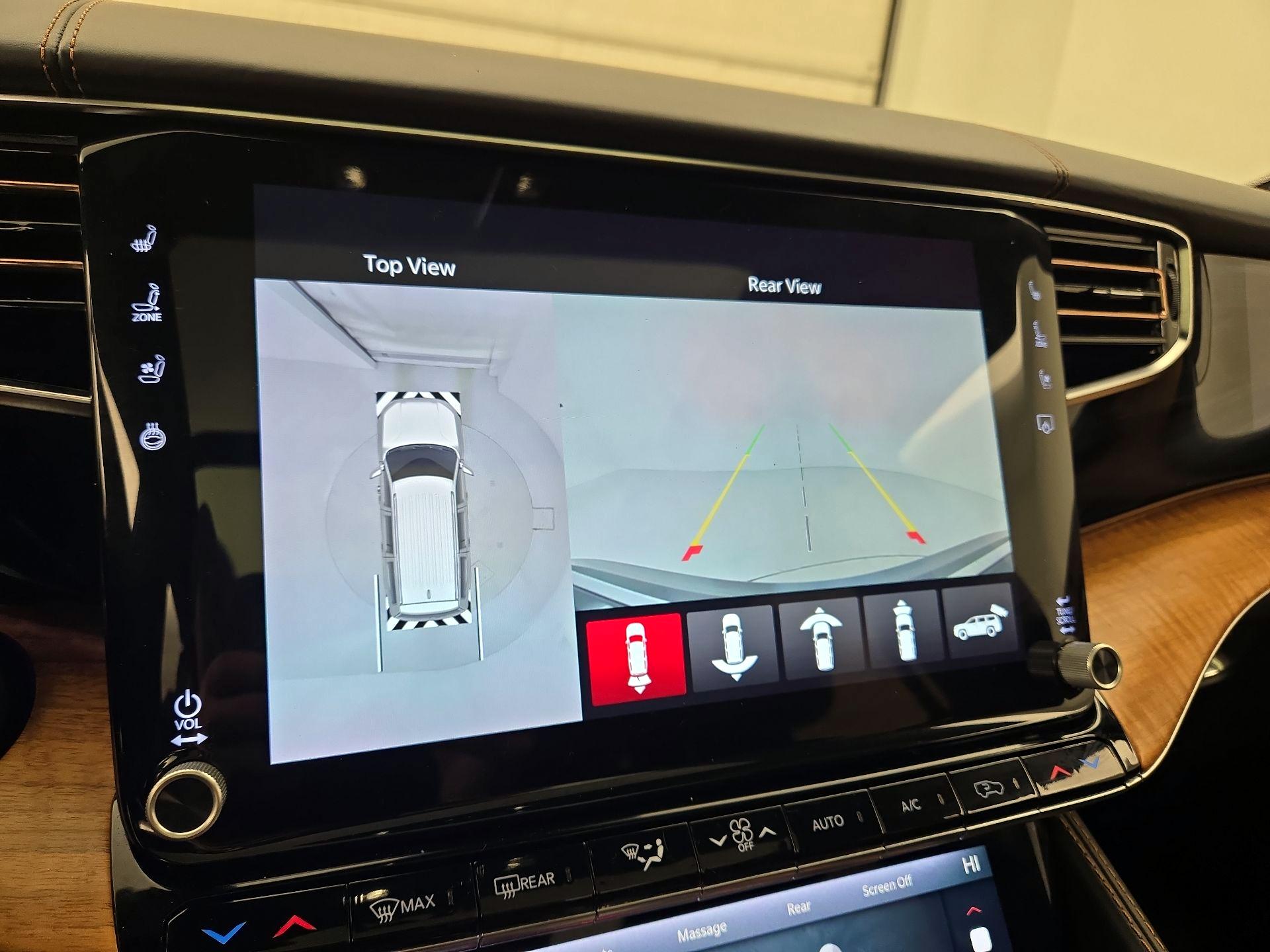 Thumbnail: 2023 Jeep Grand Wagoneer L - 15