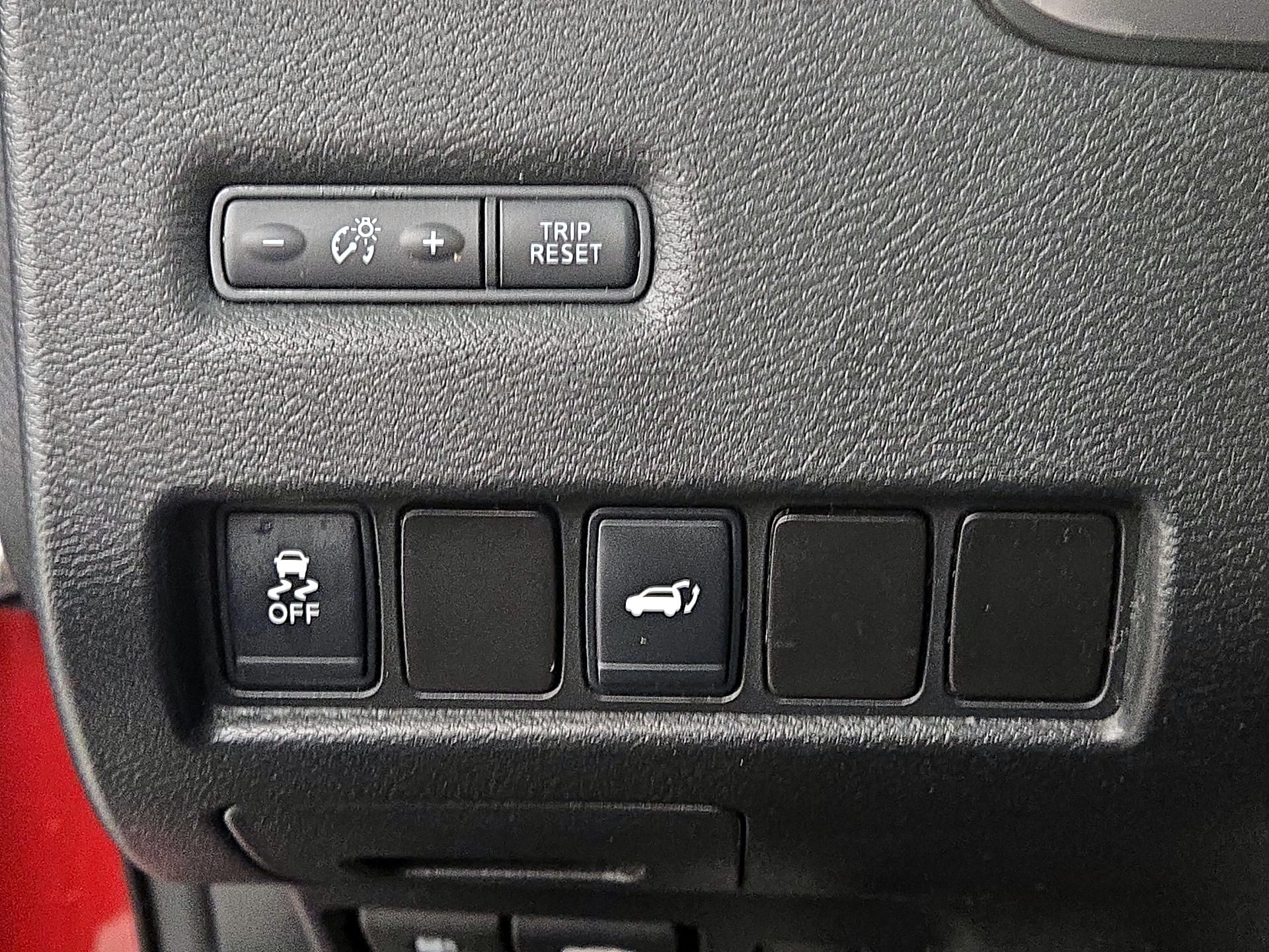 Thumbnail: 2015 Nissan Murano - 13