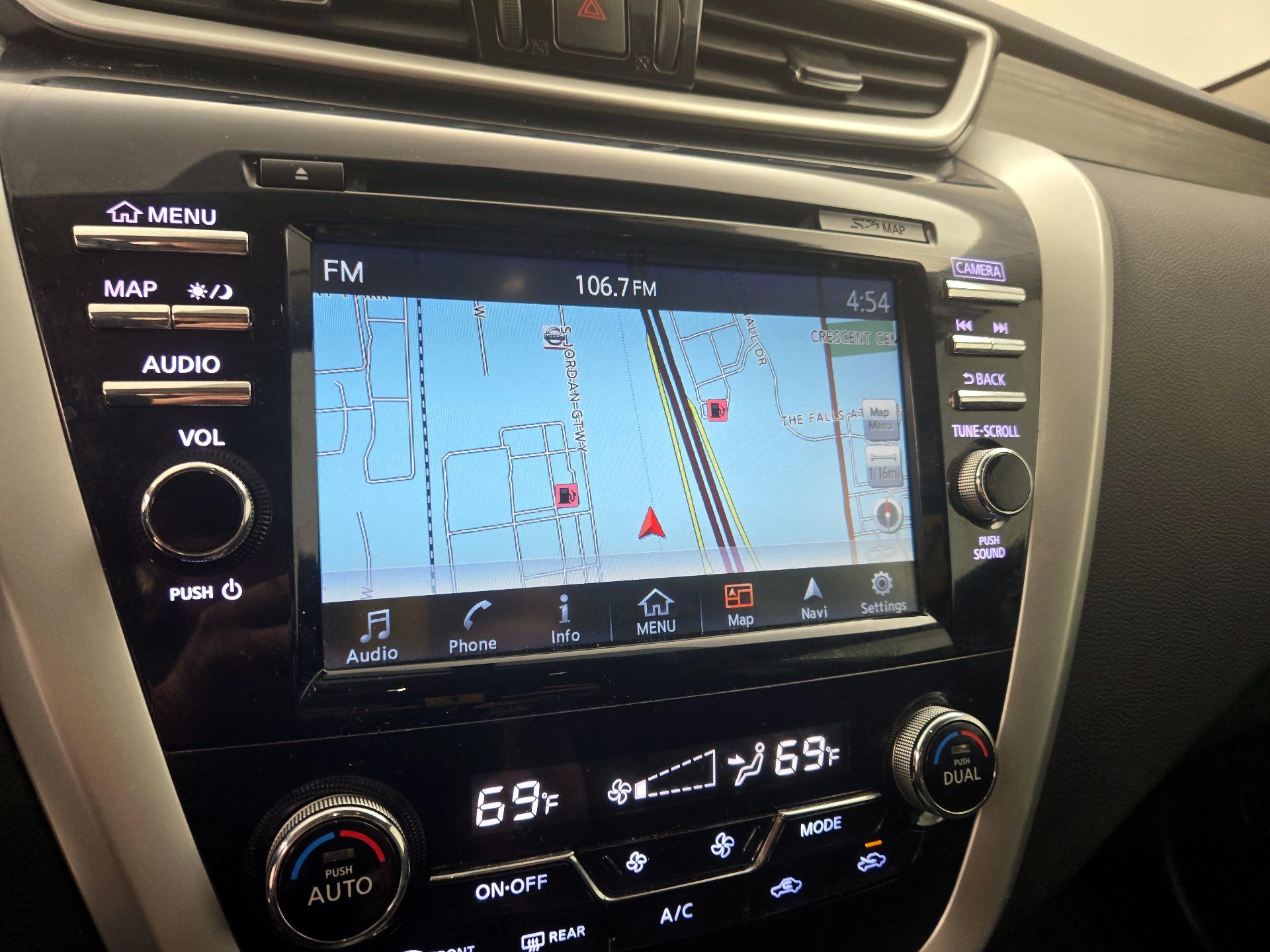 Thumbnail: 2015 Nissan Murano - 14