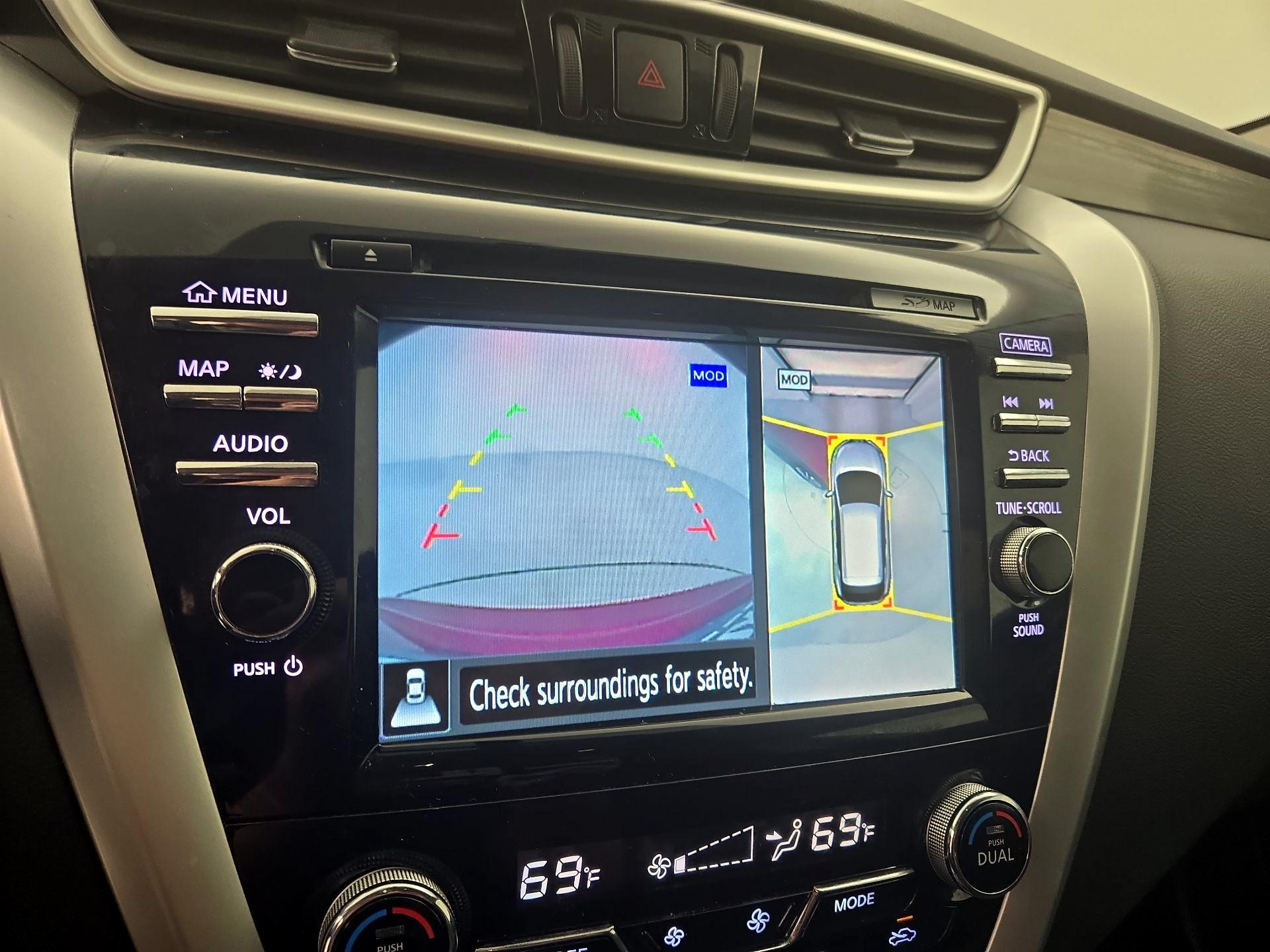 Thumbnail: 2015 Nissan Murano - 15