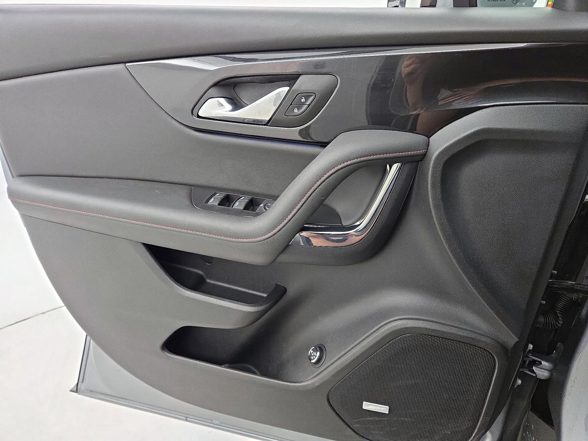 Thumbnail: 2023 Chevrolet Blazer - 12