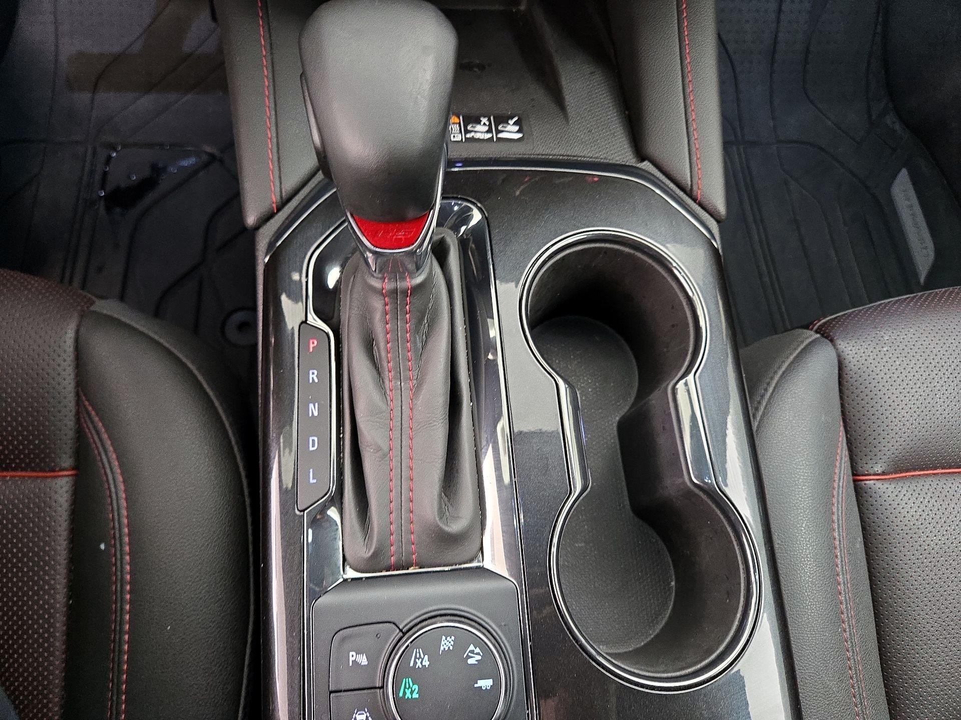 Thumbnail: 2023 Chevrolet Blazer - 18