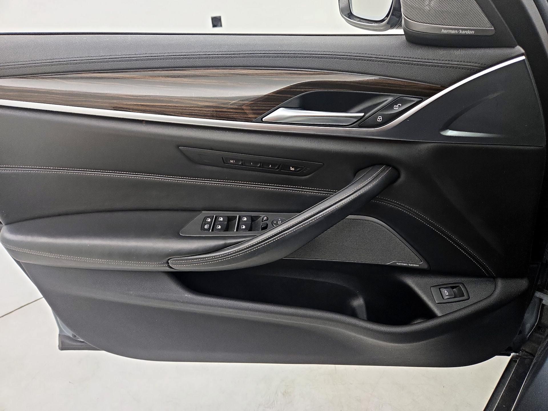 Thumbnail: 2019 BMW 5 Series - 12