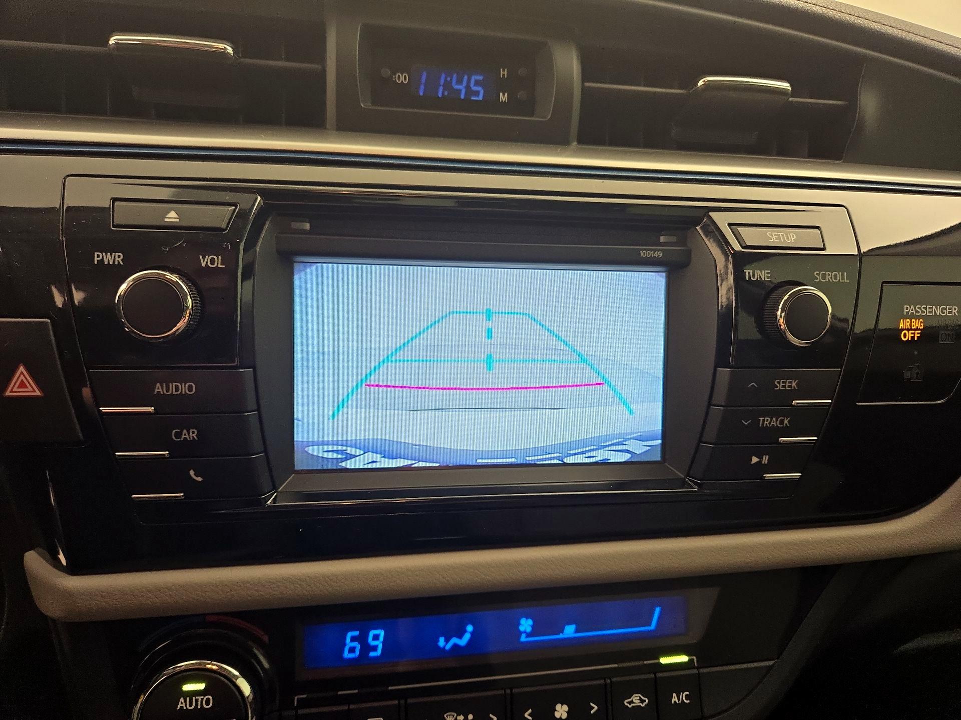 Thumbnail: 2015 Toyota Corolla - 14