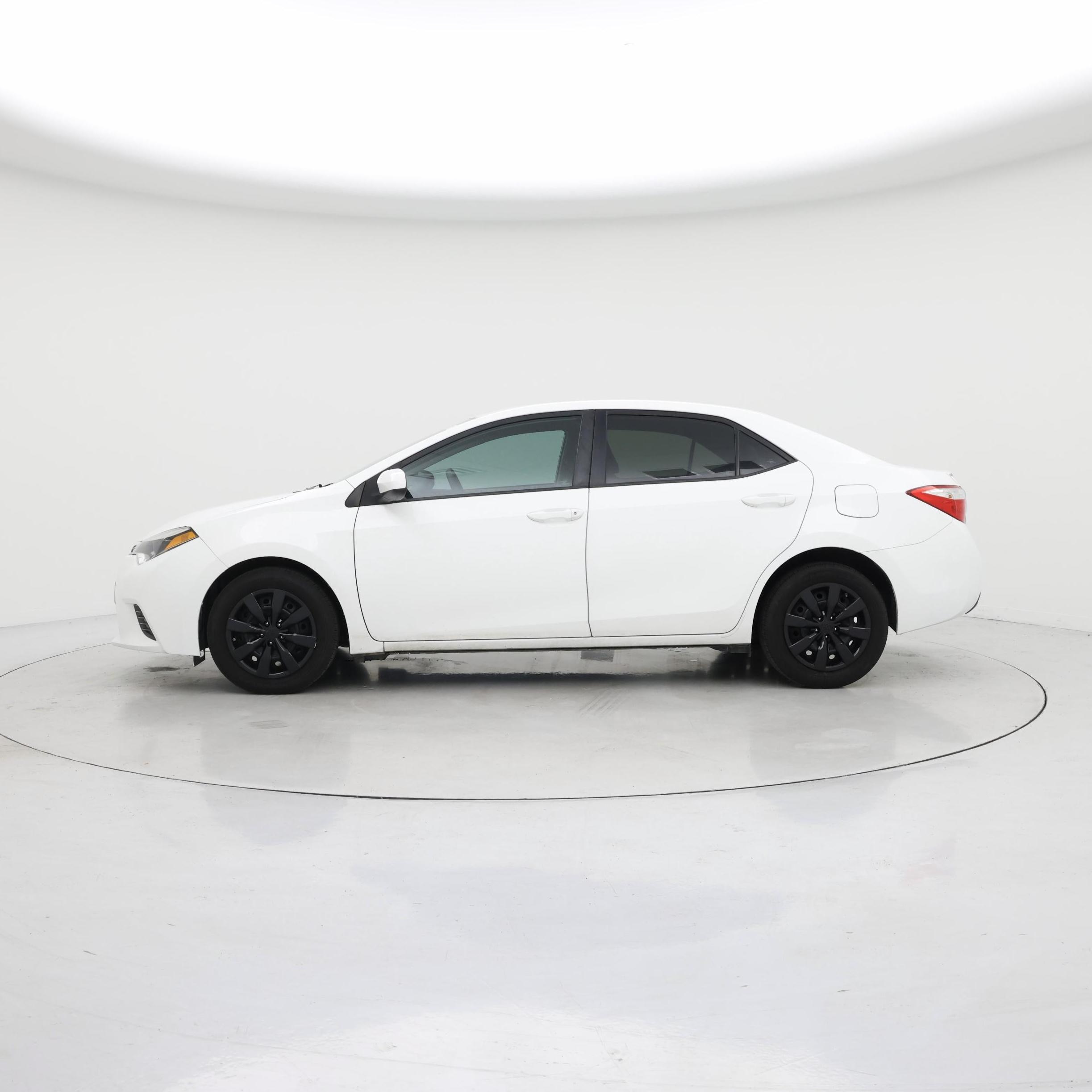 Thumbnail: 2015 Toyota Corolla - 3