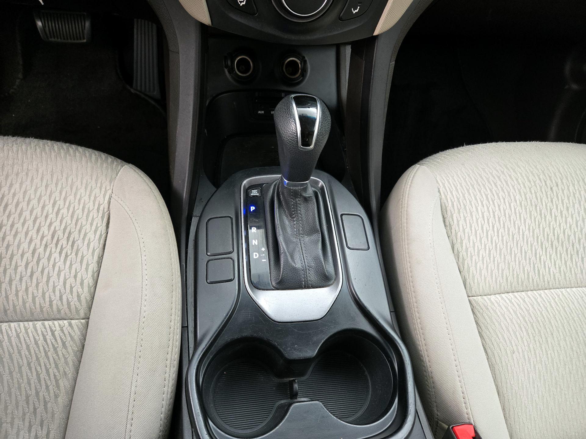 Thumbnail: 2014 Hyundai Santa Fe - 16