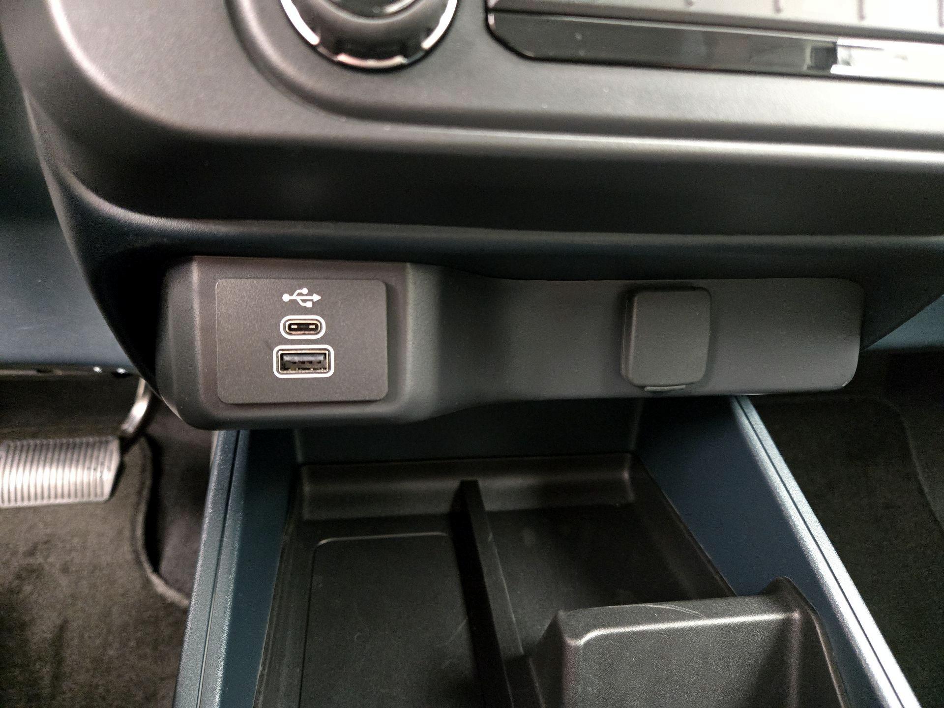 Thumbnail: 2025 Ford Maverick - 18