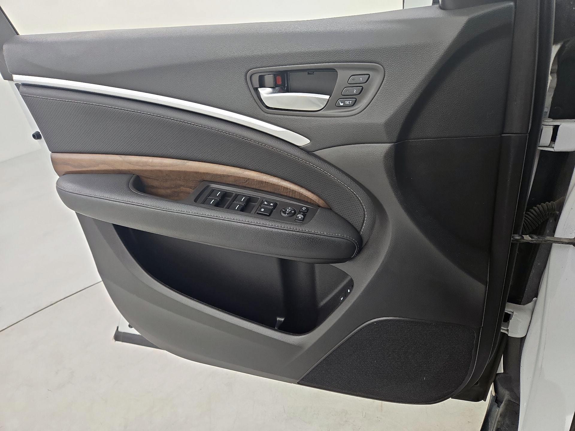 Thumbnail: 2020 Acura MDX - 12