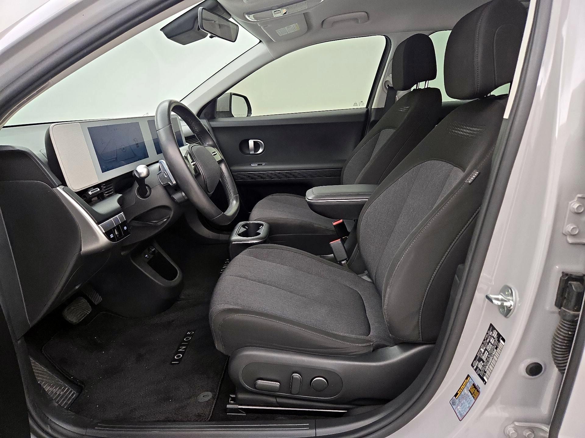 Thumbnail: 2023 Hyundai Ioniq 5 - 11