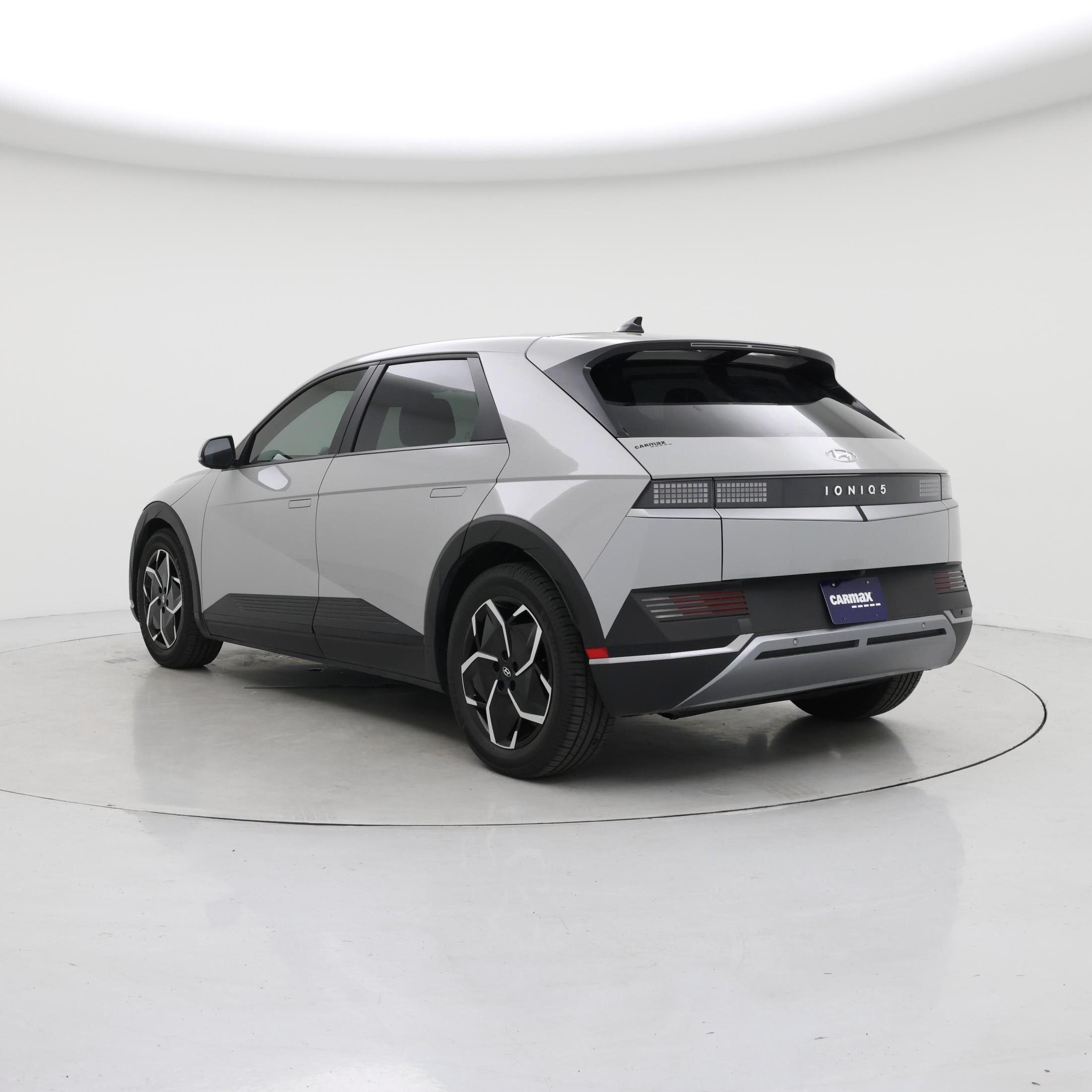 Thumbnail: 2023 Hyundai Ioniq 5 - 2