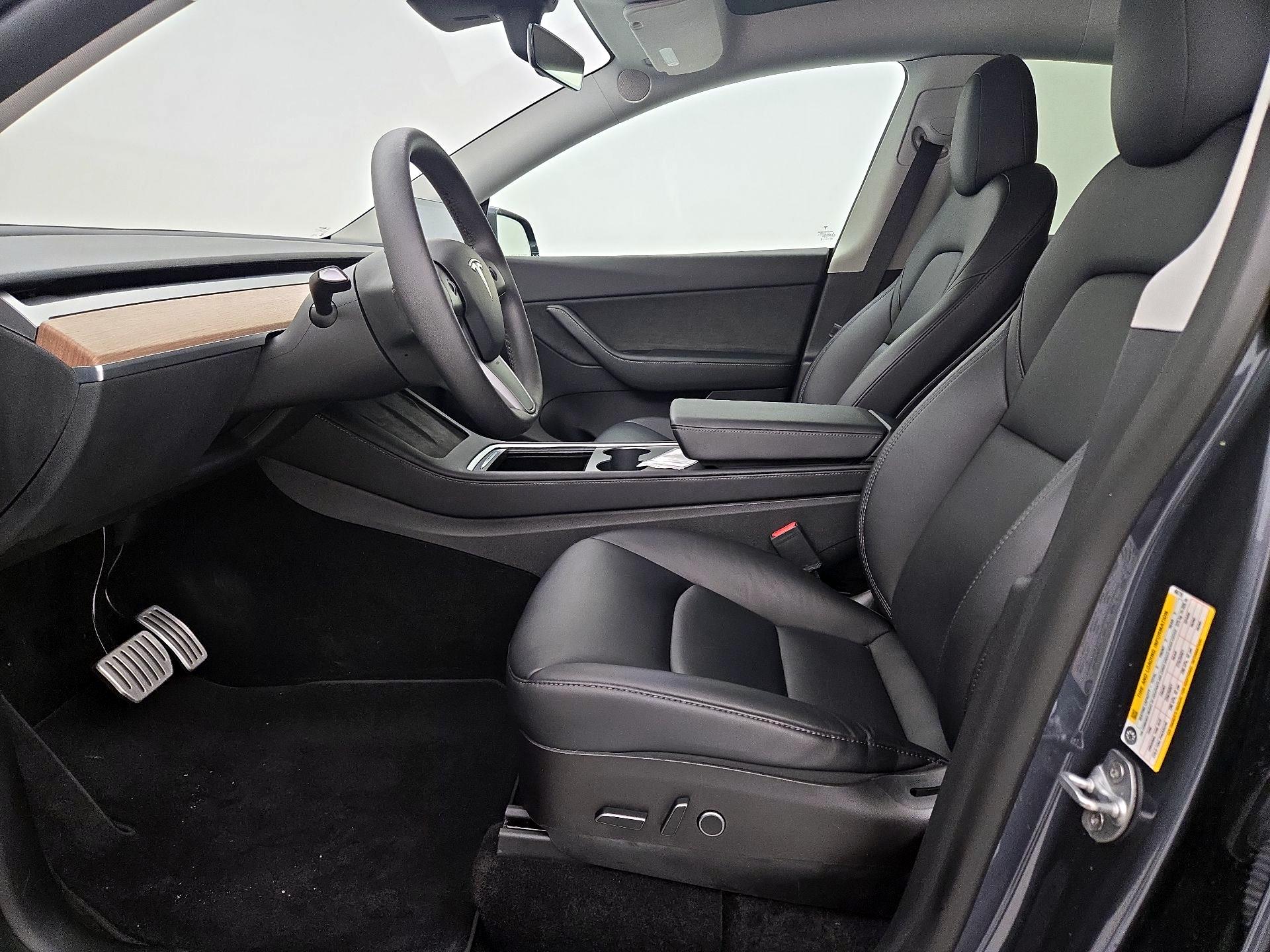 Thumbnail: 2022 Tesla Model Y - 11