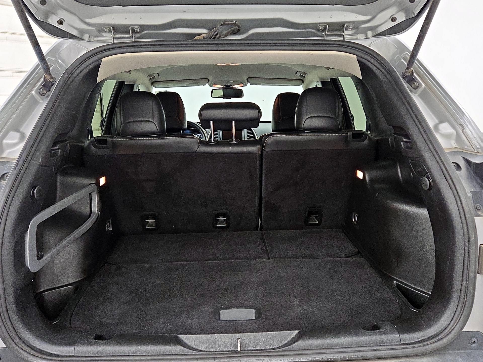 Thumbnail: 2016 Jeep Cherokee - 20