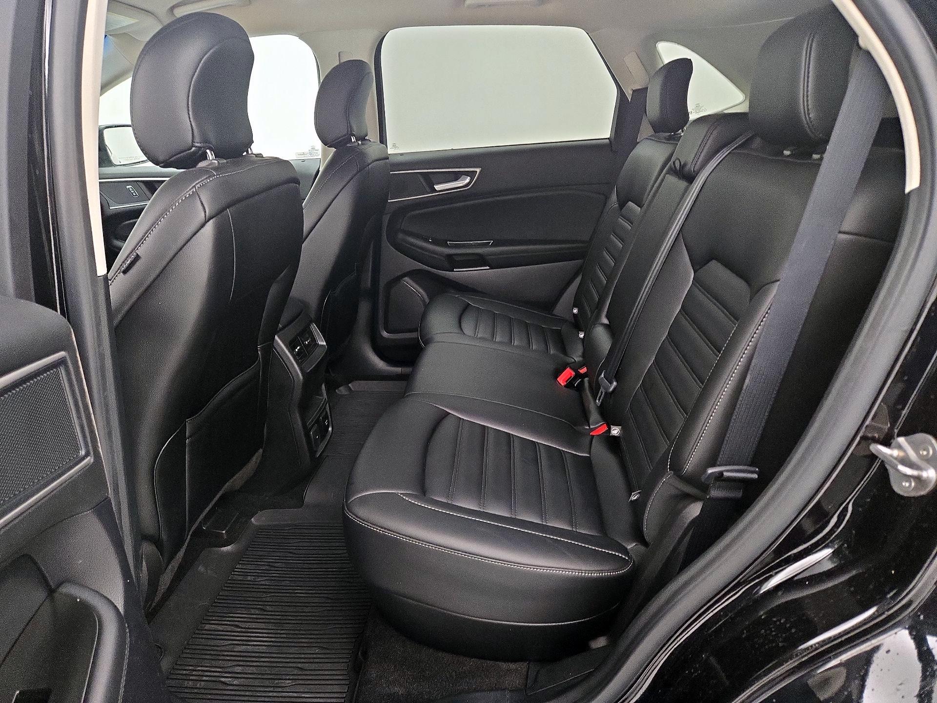 Thumbnail: 2019 Ford Edge - 20