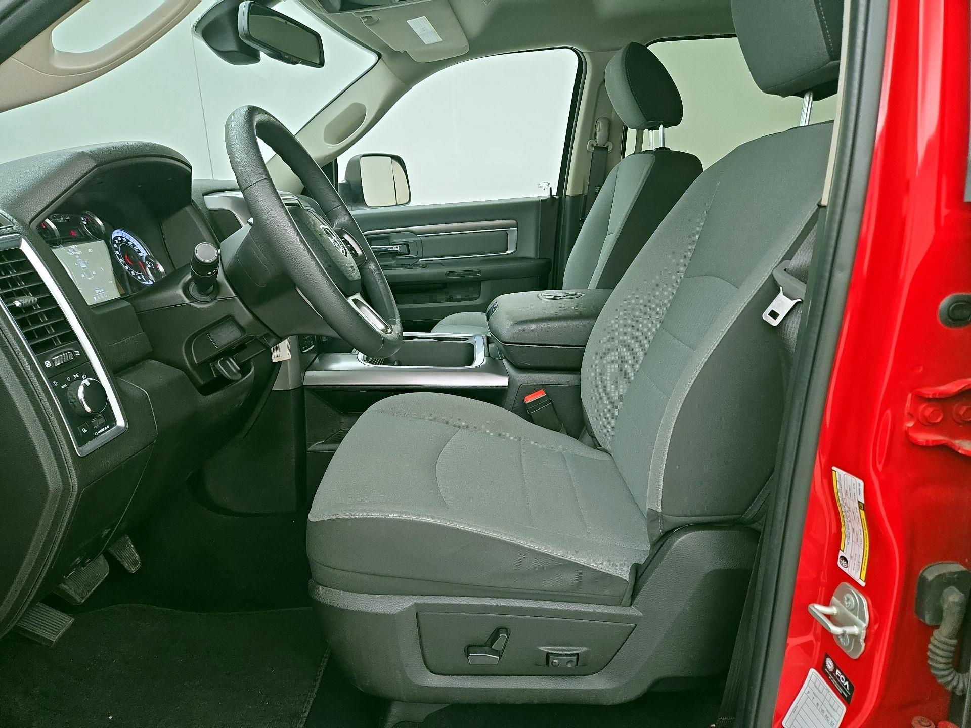 Thumbnail: 2023 RAM 1500 Classic - 11