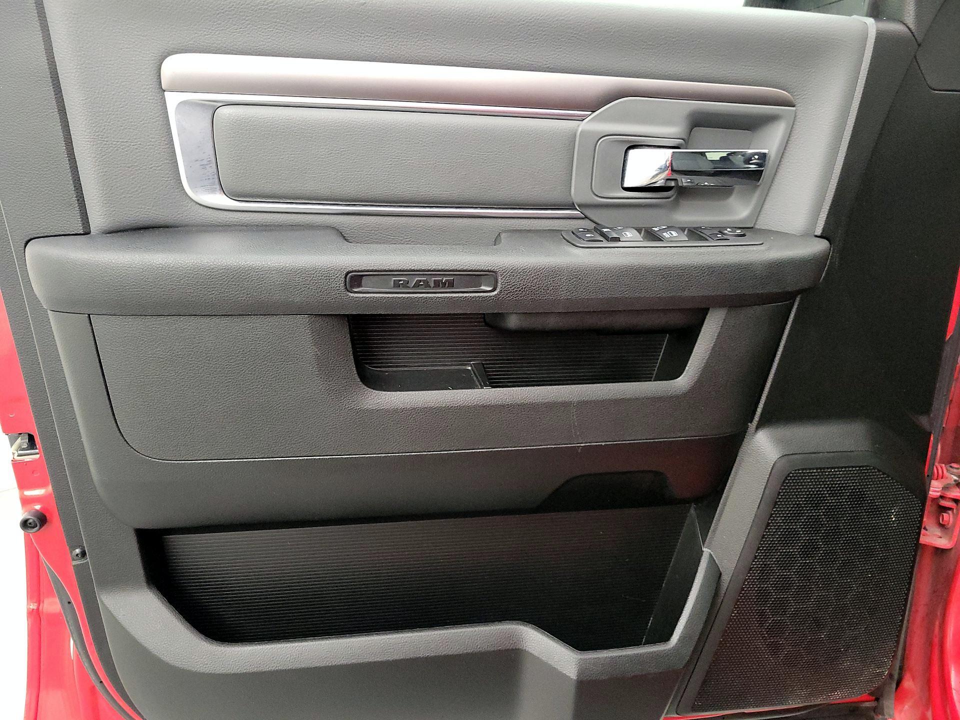 Thumbnail: 2023 RAM 1500 Classic - 12