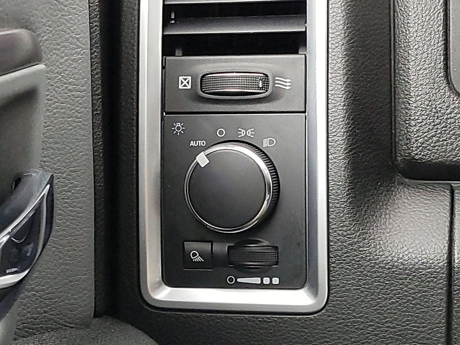 Thumbnail: 2023 RAM 1500 Classic - 13