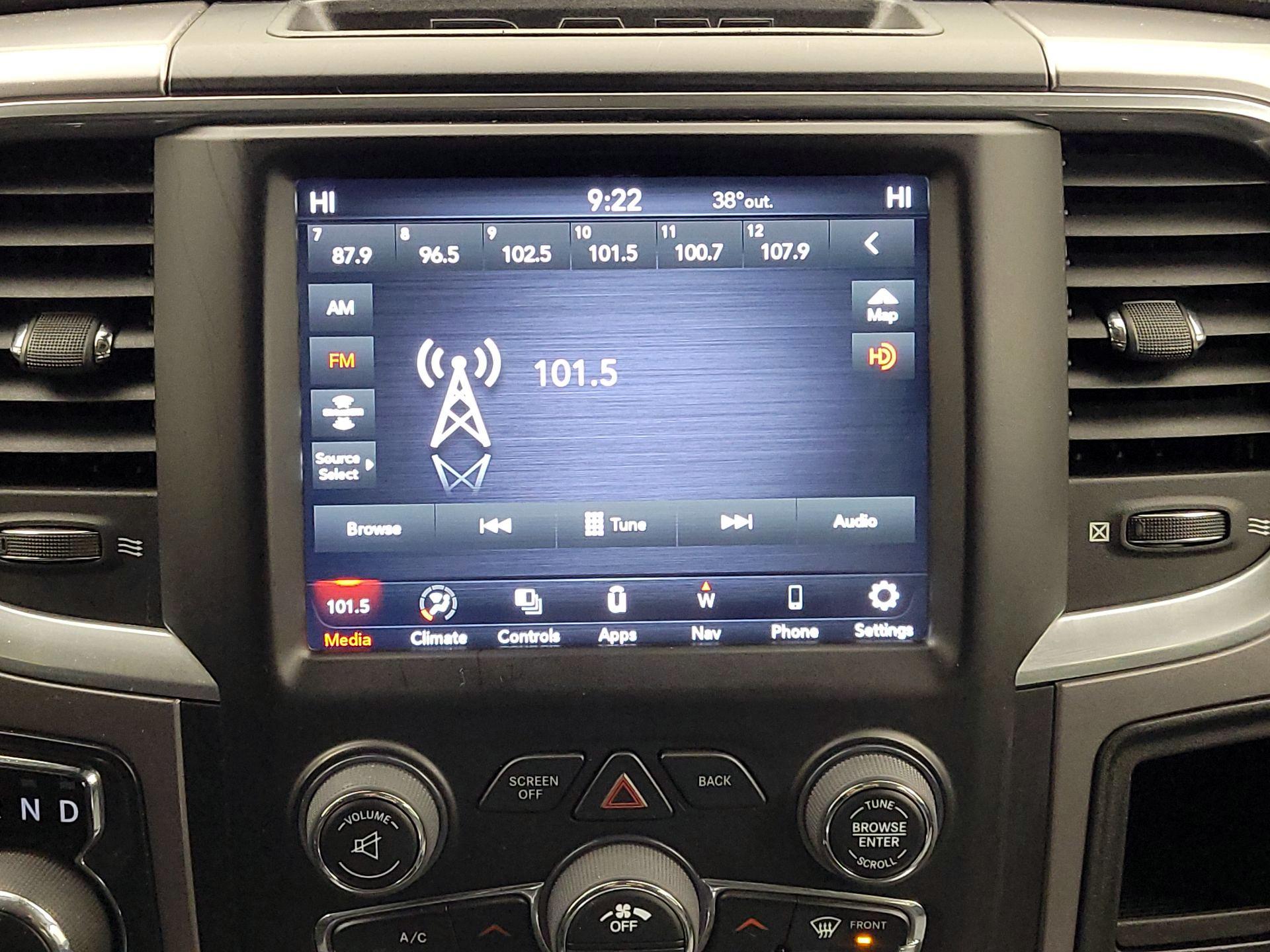 Thumbnail: 2023 RAM 1500 Classic - 16