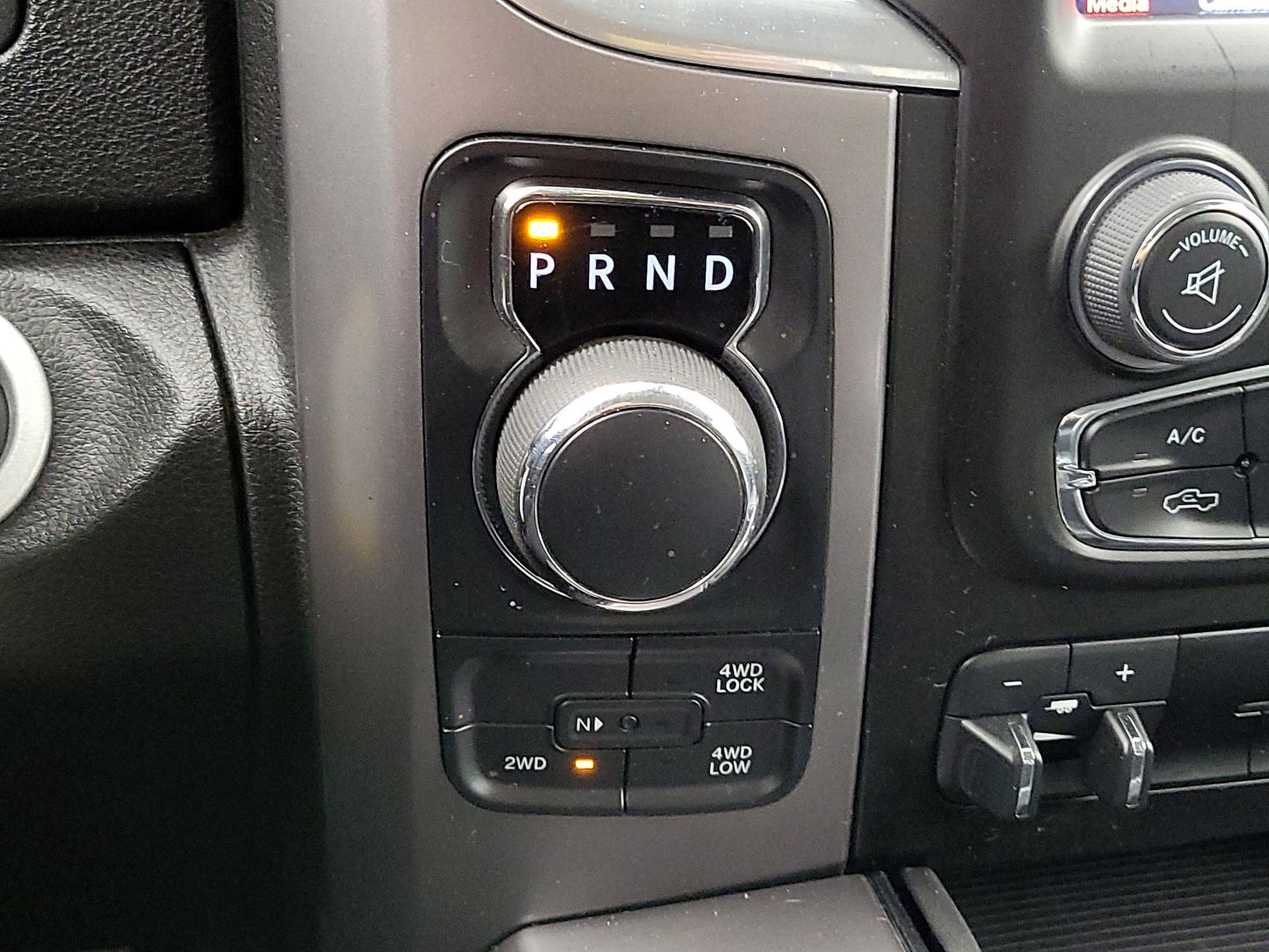 Thumbnail: 2023 RAM 1500 Classic - 18