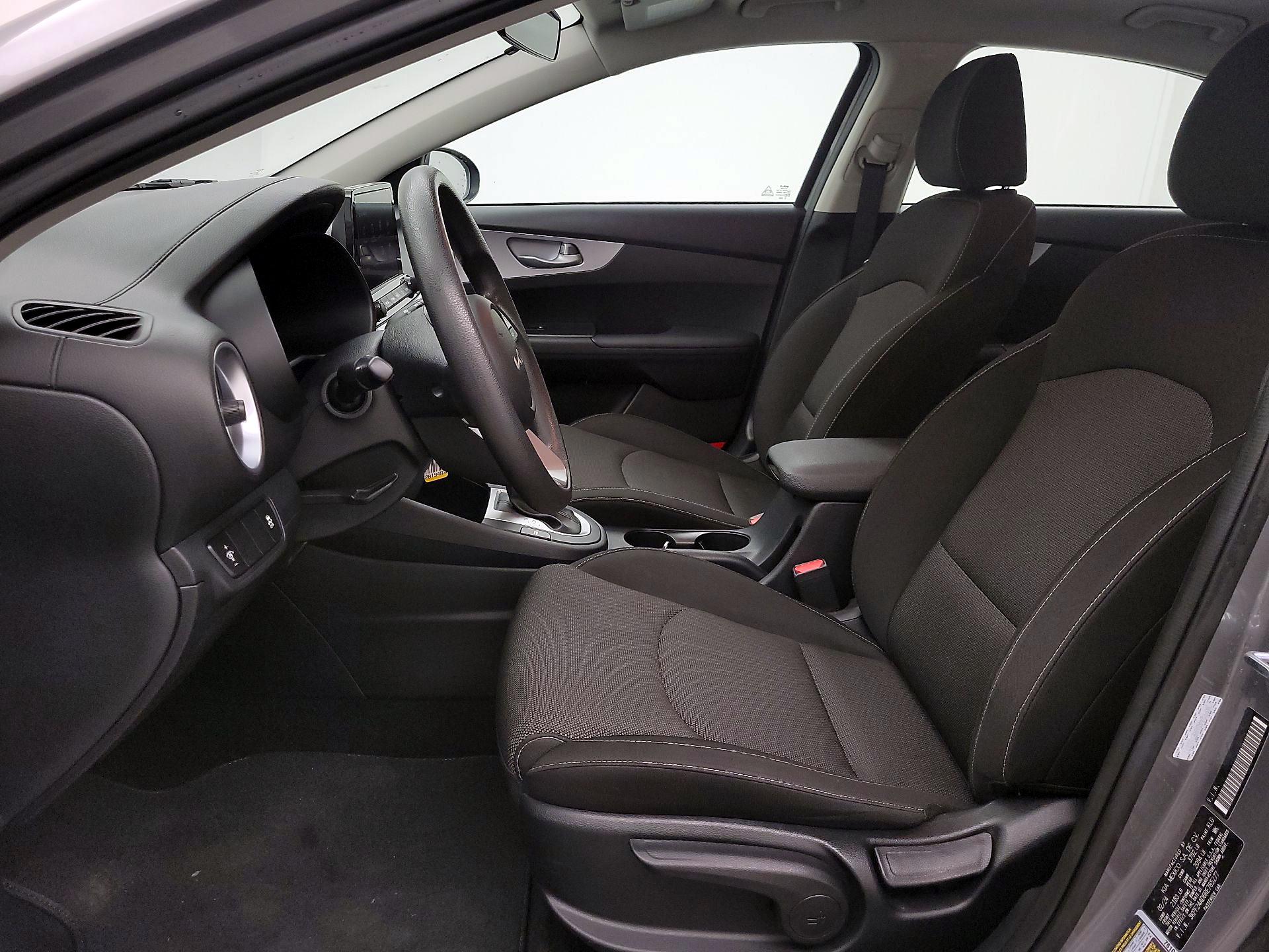 Thumbnail: 2024 Kia Forte - 11