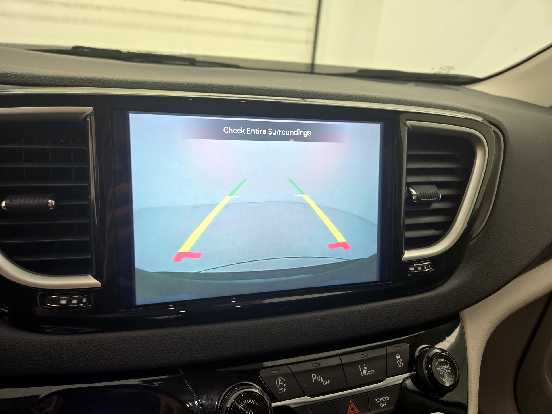 Thumbnail: 2024 Chrysler Pacifica - 14