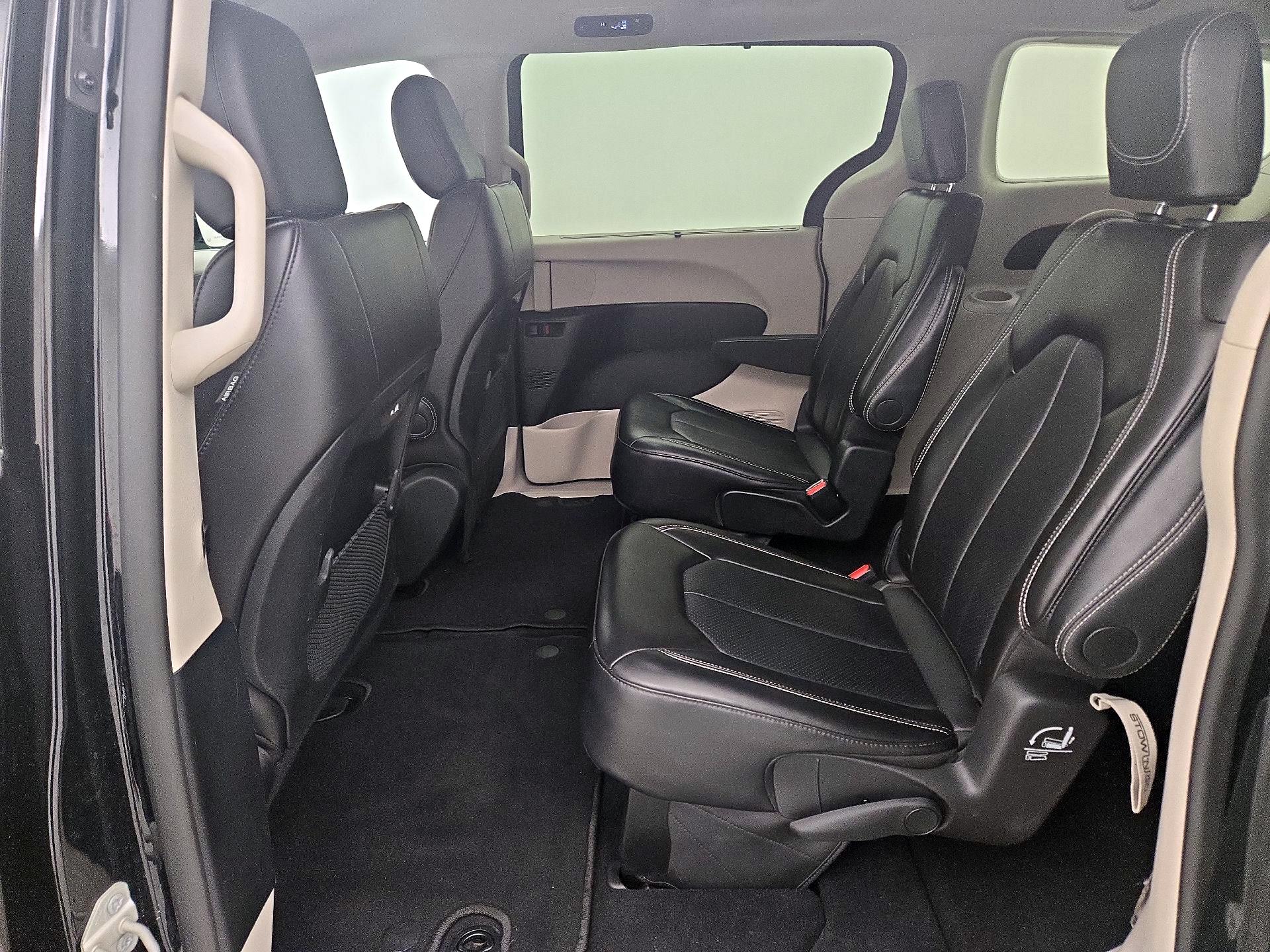 Thumbnail: 2024 Chrysler Pacifica - 19