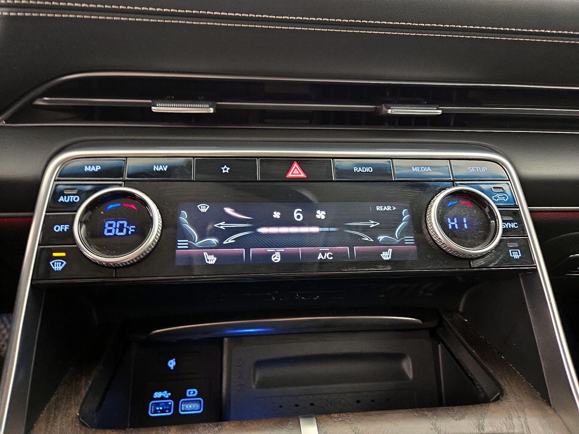 Thumbnail: 2024 Genesis GV80 - 17