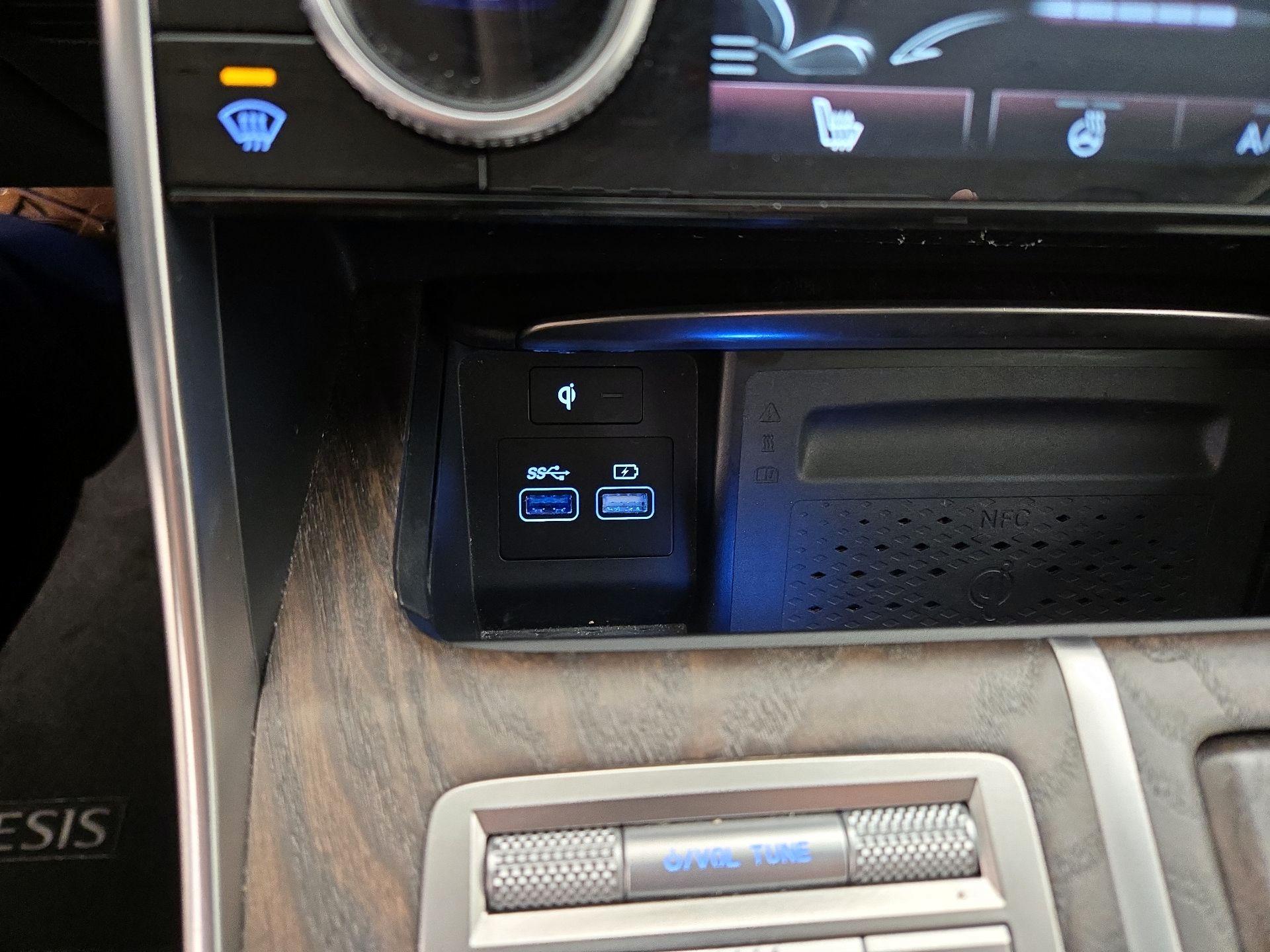 Thumbnail: 2024 Genesis GV80 - 19