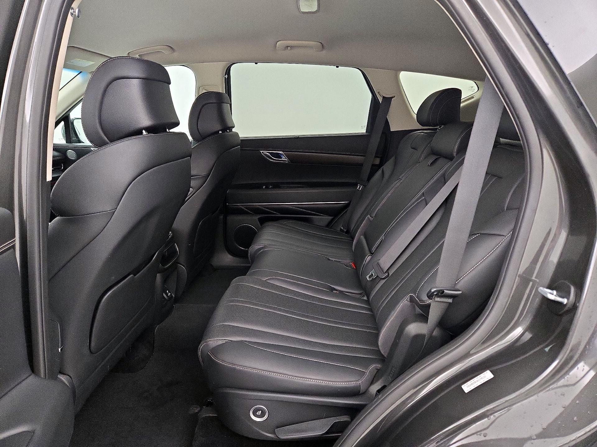 Thumbnail: 2024 Genesis GV80 - 20