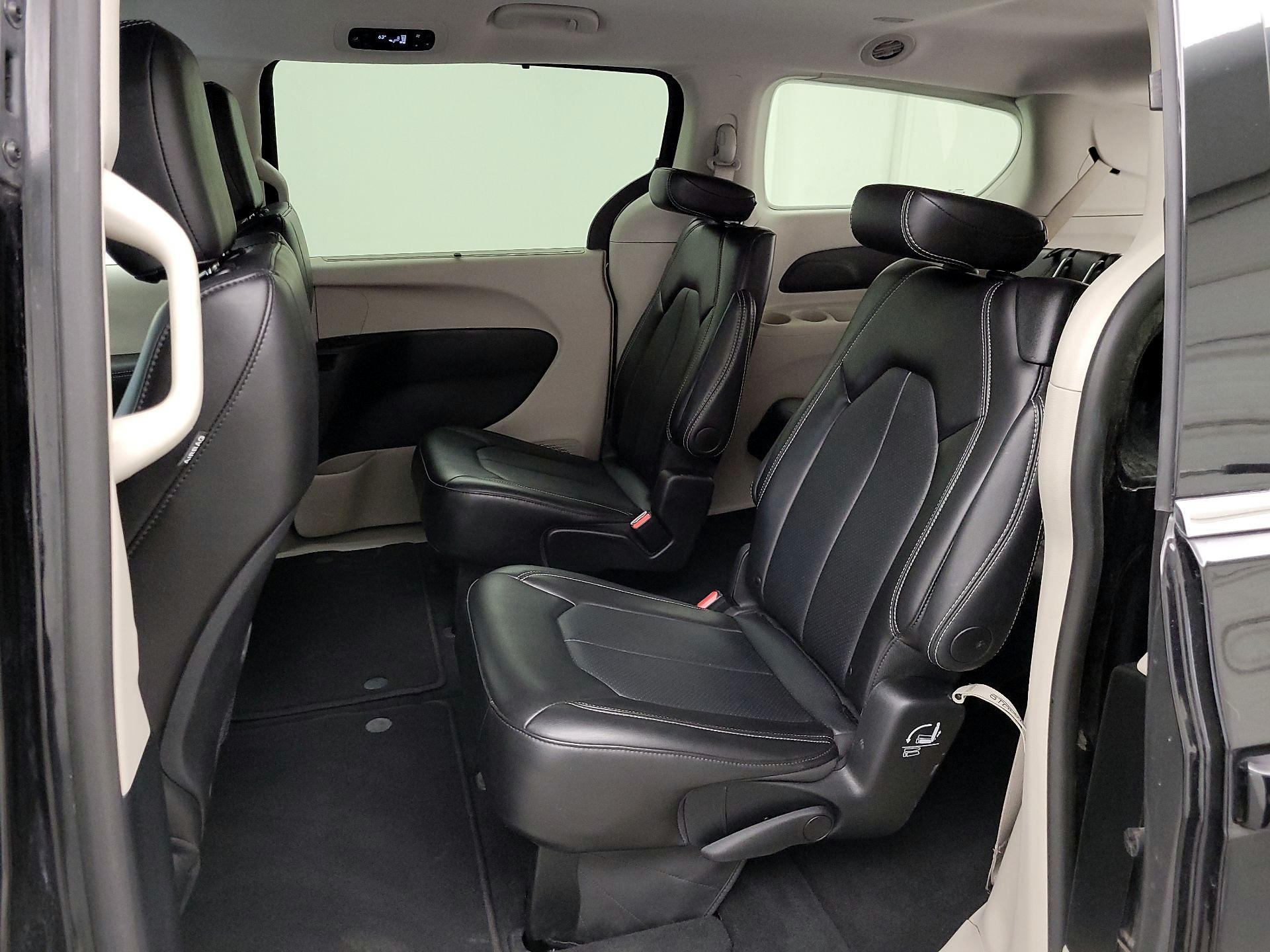 Thumbnail: 2024 Chrysler Pacifica - 19