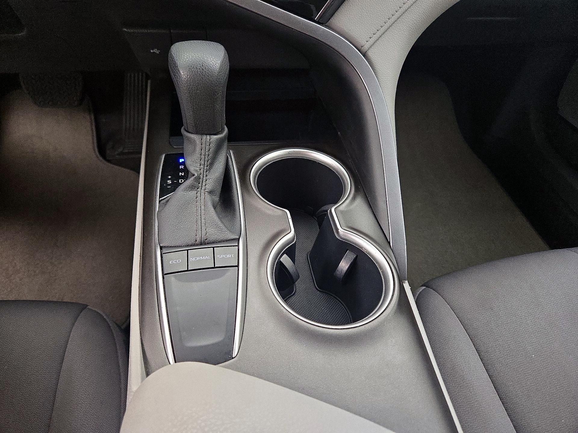 Thumbnail: 2023 Toyota Camry - 17