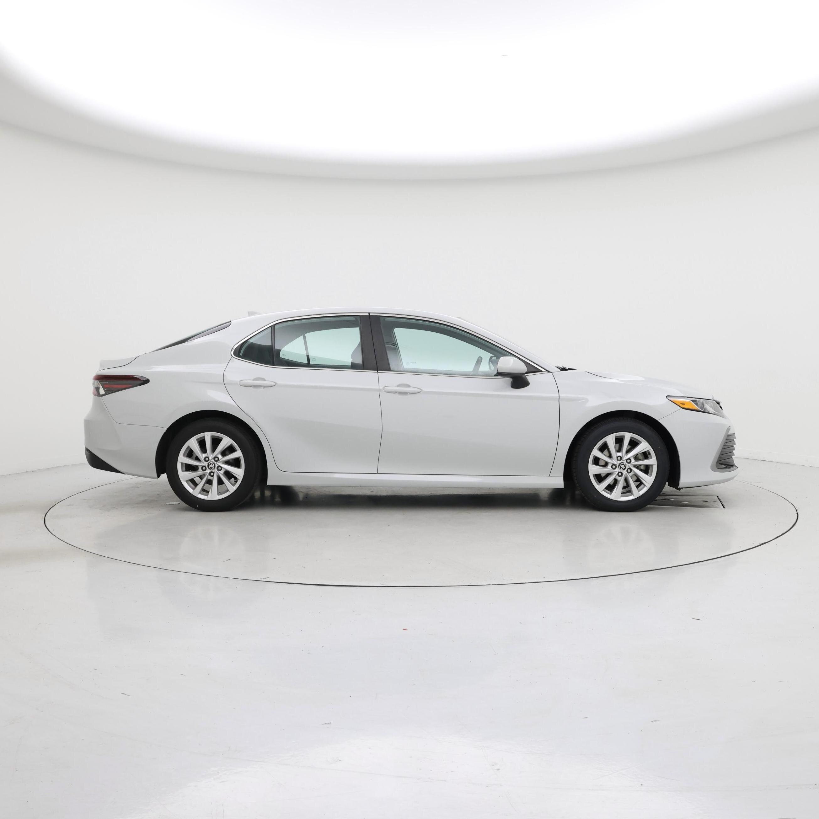 Thumbnail: 2023 Toyota Camry - 7