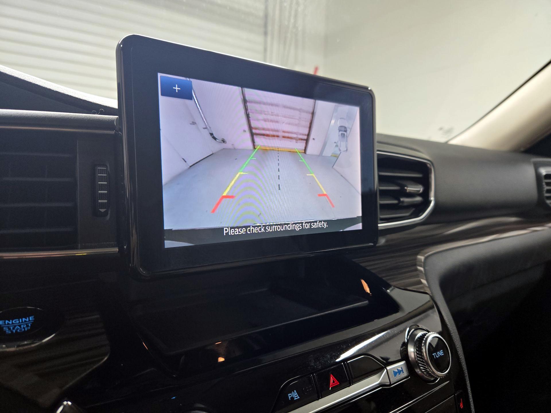 Thumbnail: 2023 Ford Explorer - 15