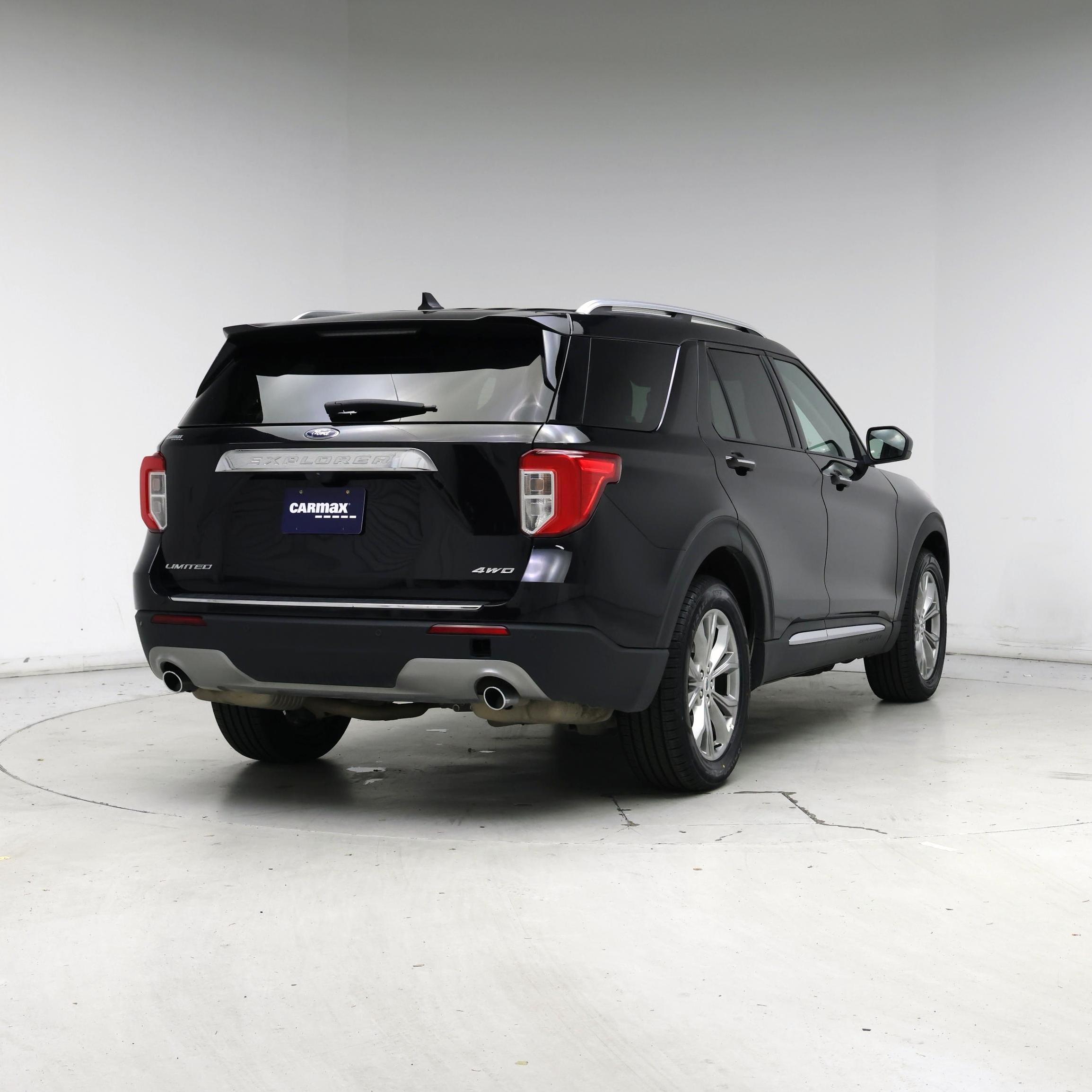 Thumbnail: 2023 Ford Explorer - 8