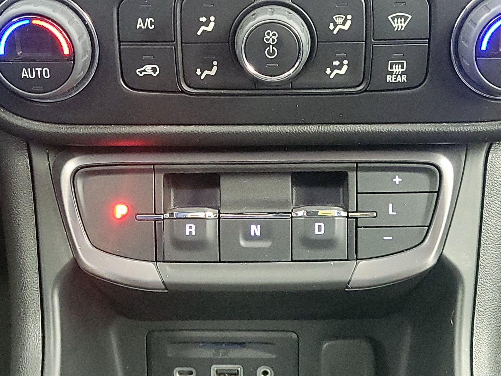 Thumbnail: 2023 GMC Terrain - 18