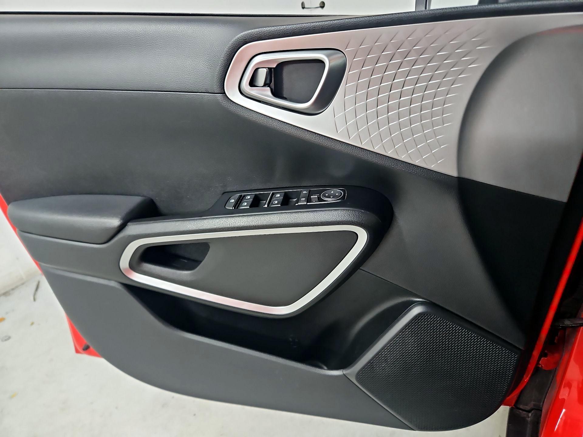 Thumbnail: 2024 Kia Soul - 12