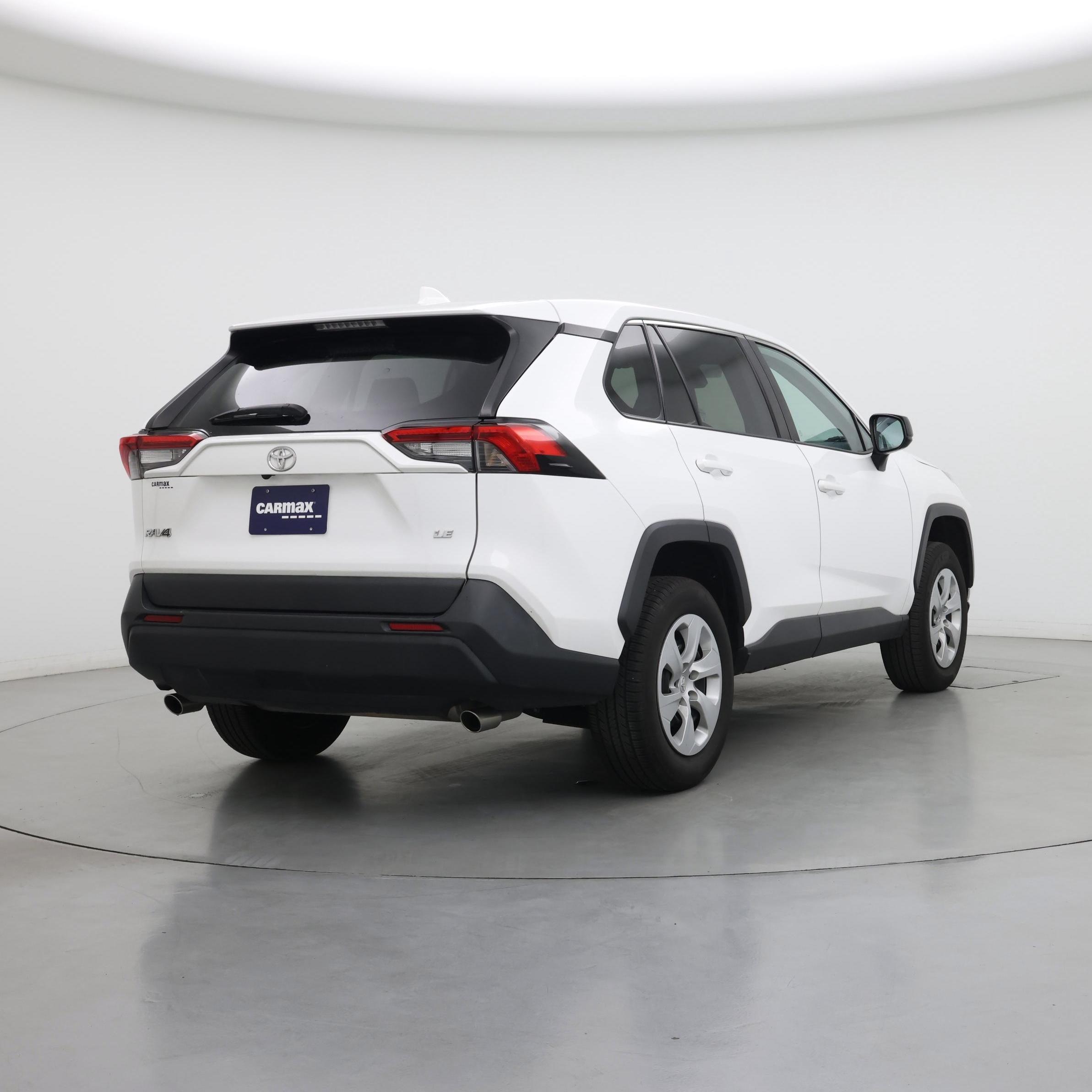 Thumbnail: 2022 Toyota RAV4 - 8