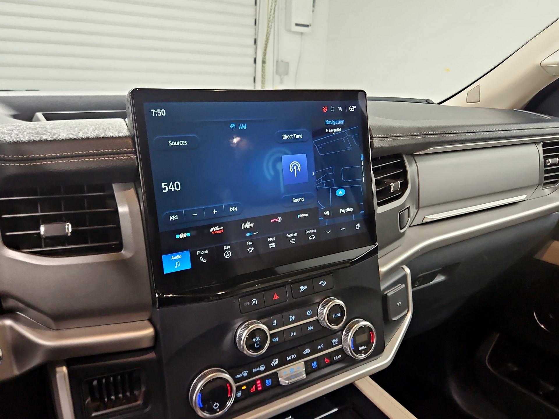 Thumbnail: 2024 Ford Expedition MAX - 16