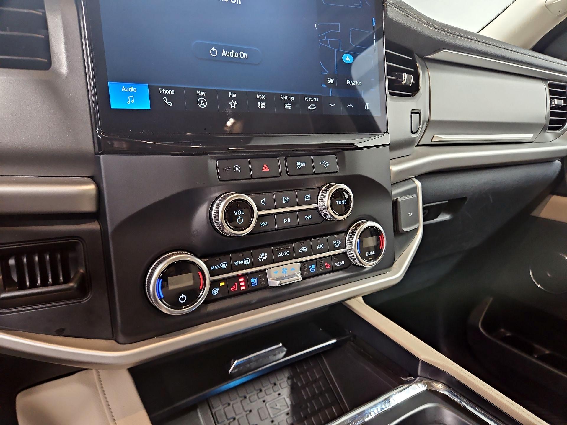 Thumbnail: 2024 Ford Expedition MAX - 17