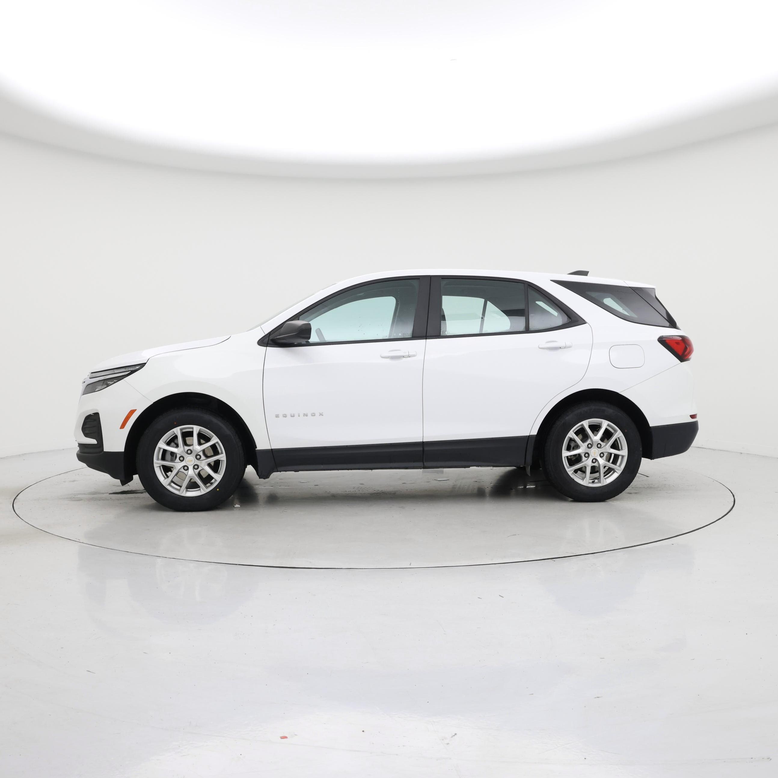 Thumbnail: 2024 Chevrolet Equinox - 3