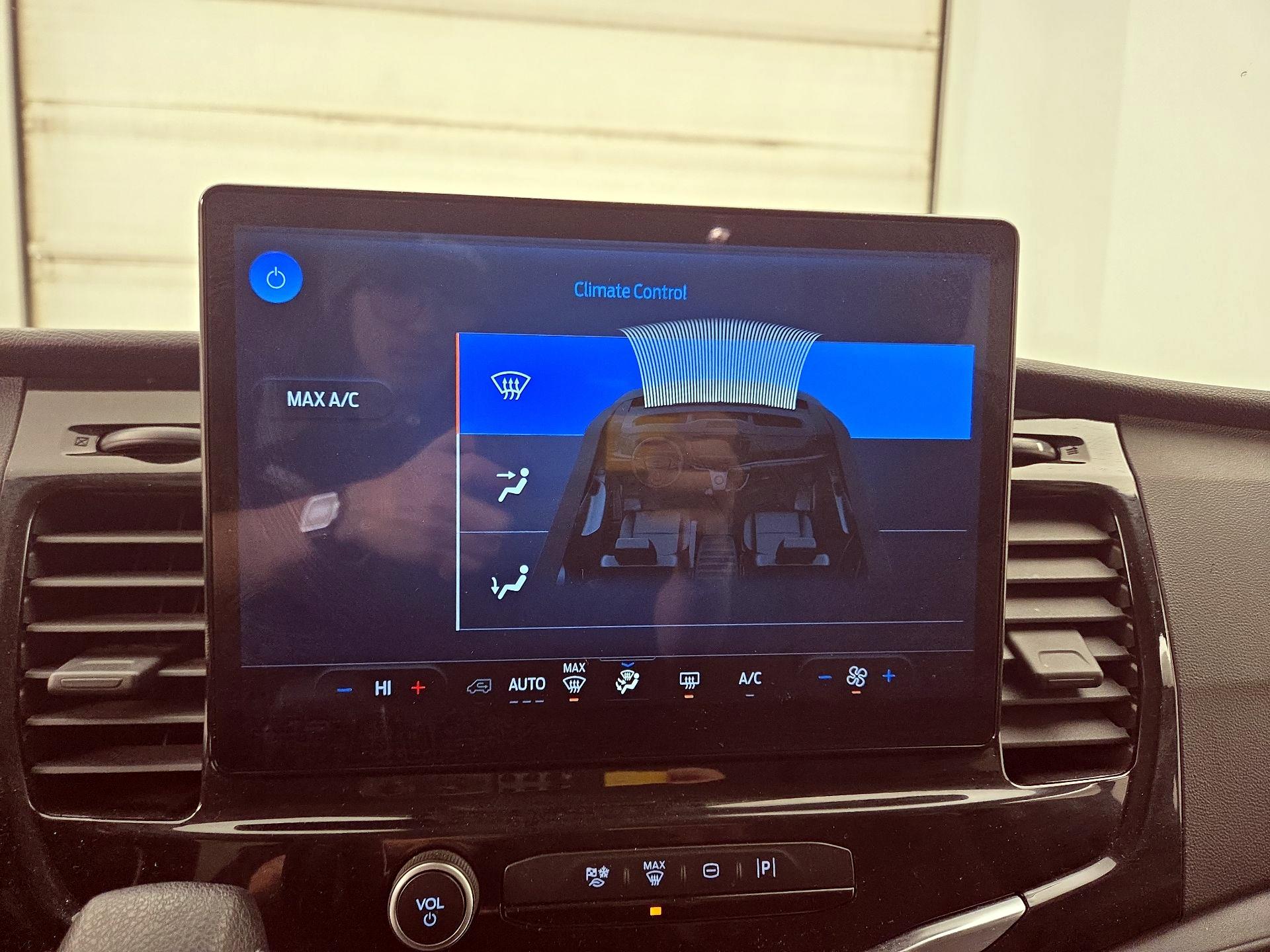 Thumbnail: 2023 Ford Transit Series - 17