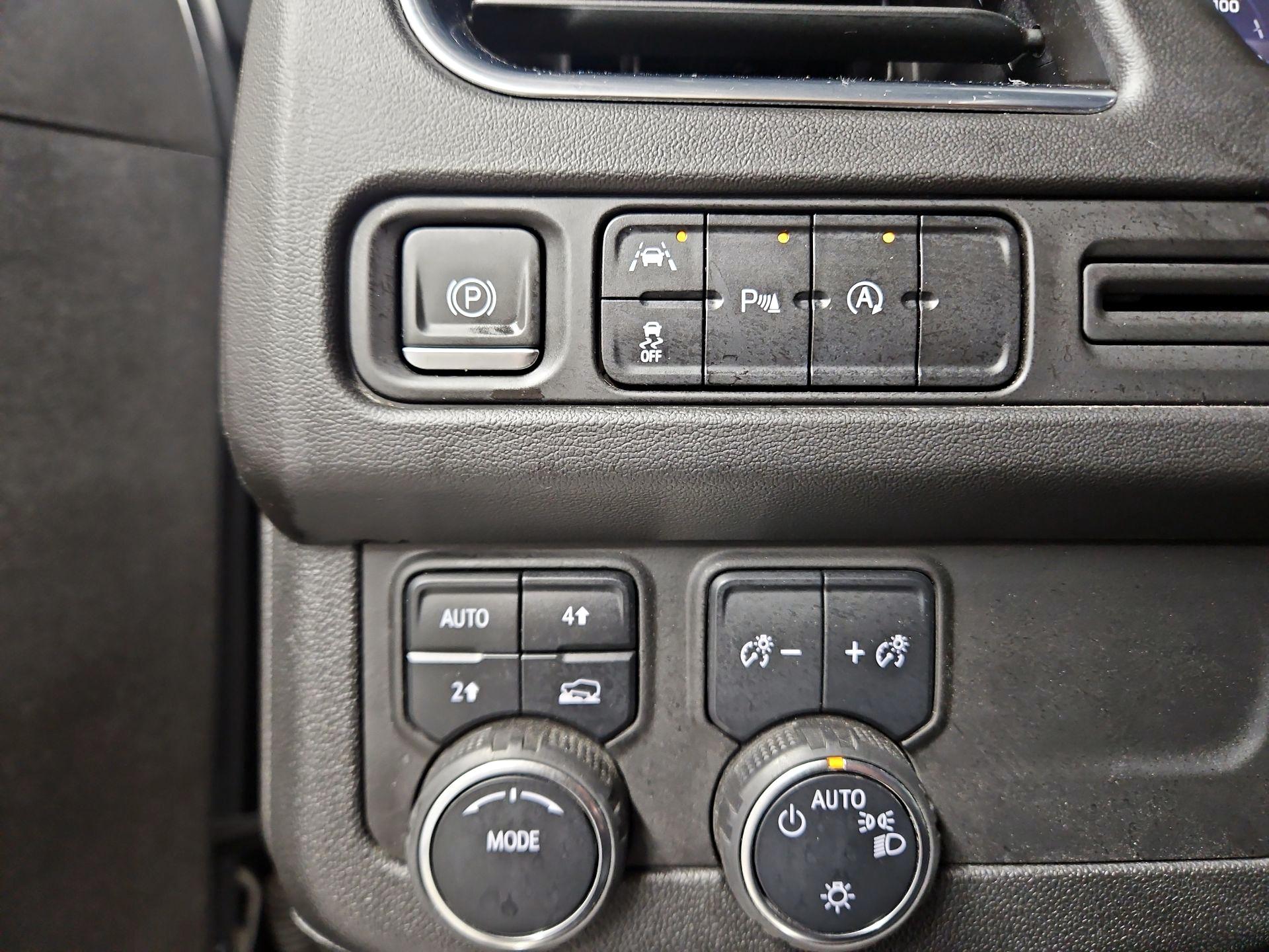 Thumbnail: 2024 Chevrolet Tahoe - 13