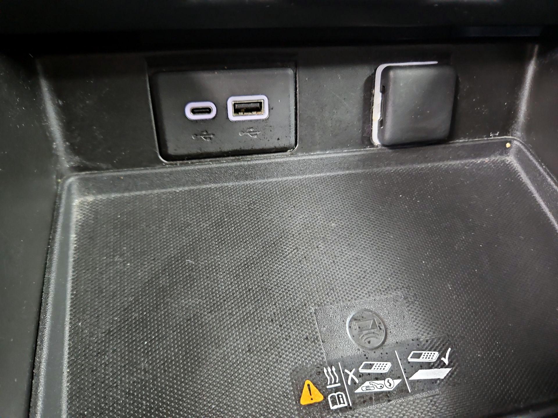 Thumbnail: 2024 Chevrolet Tahoe - 19