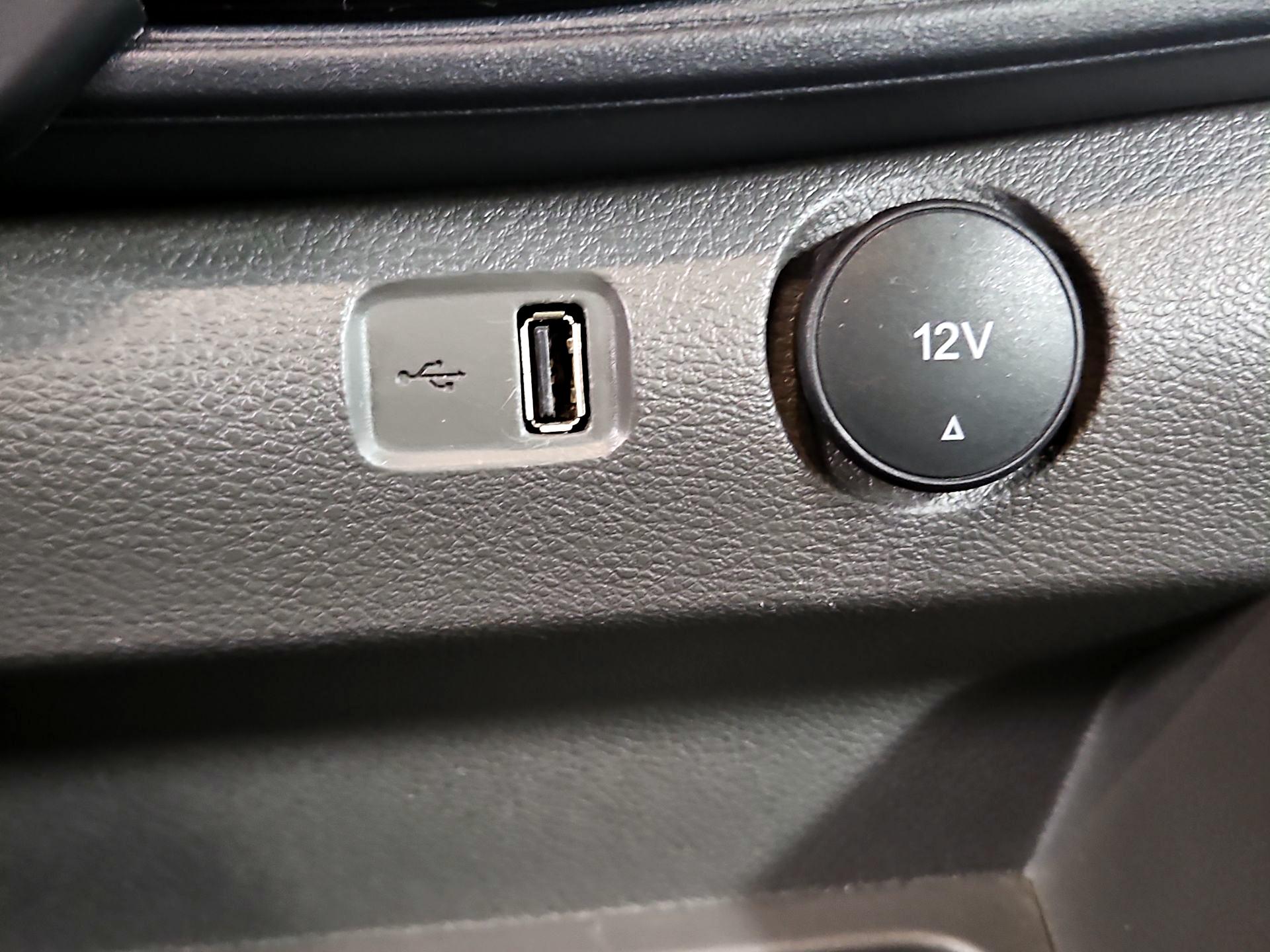 Thumbnail: 2023 Ford Transit Series - 19