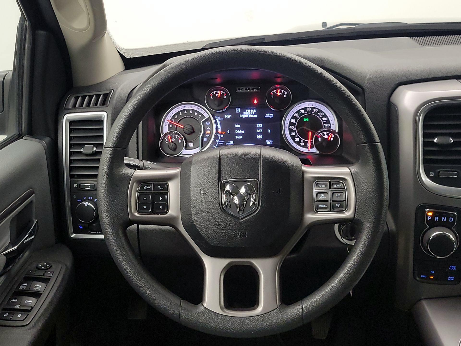 Thumbnail: 2023 RAM 1500 Classic - 10