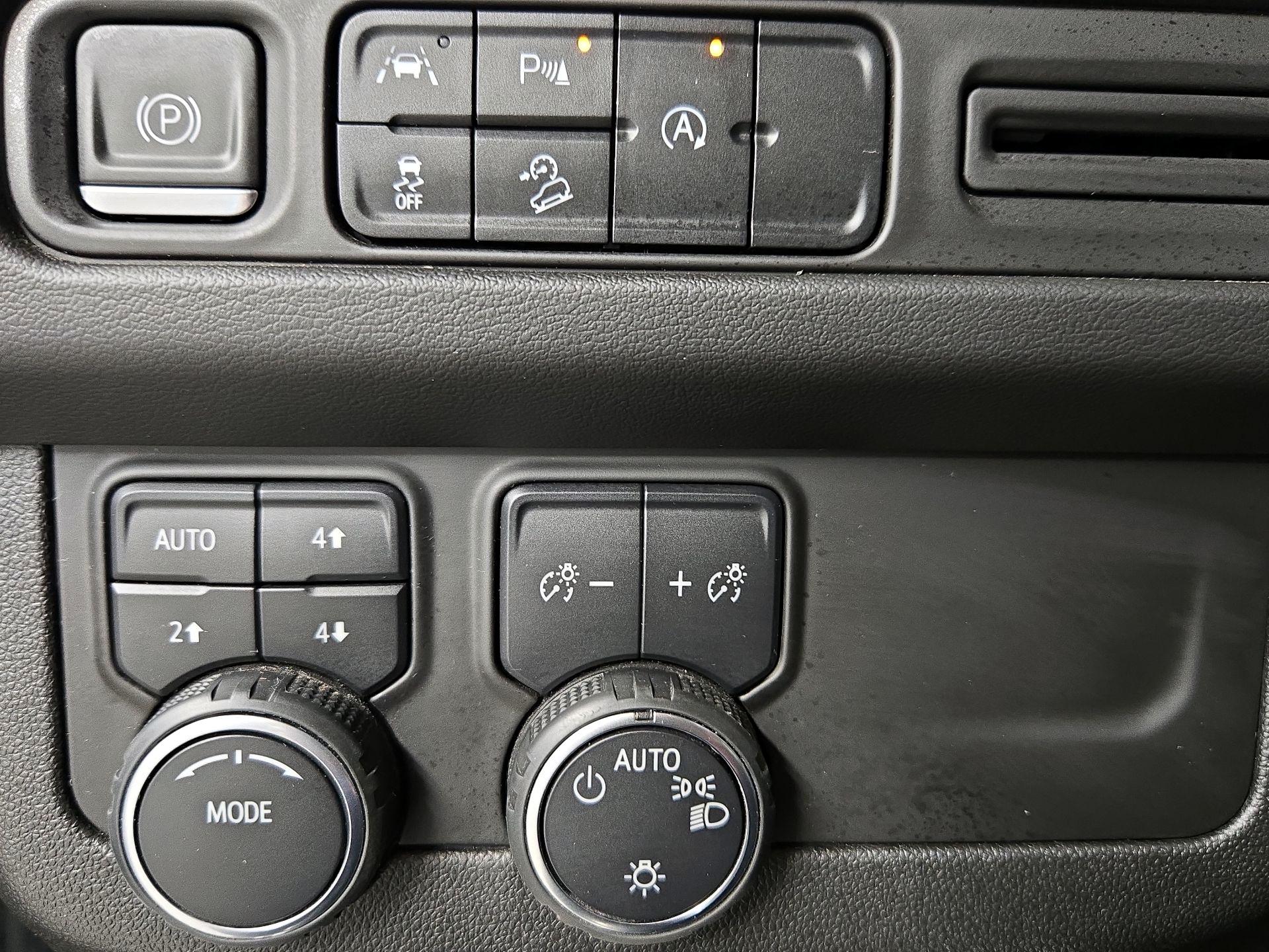 Thumbnail: 2023 Chevrolet Suburban - 13