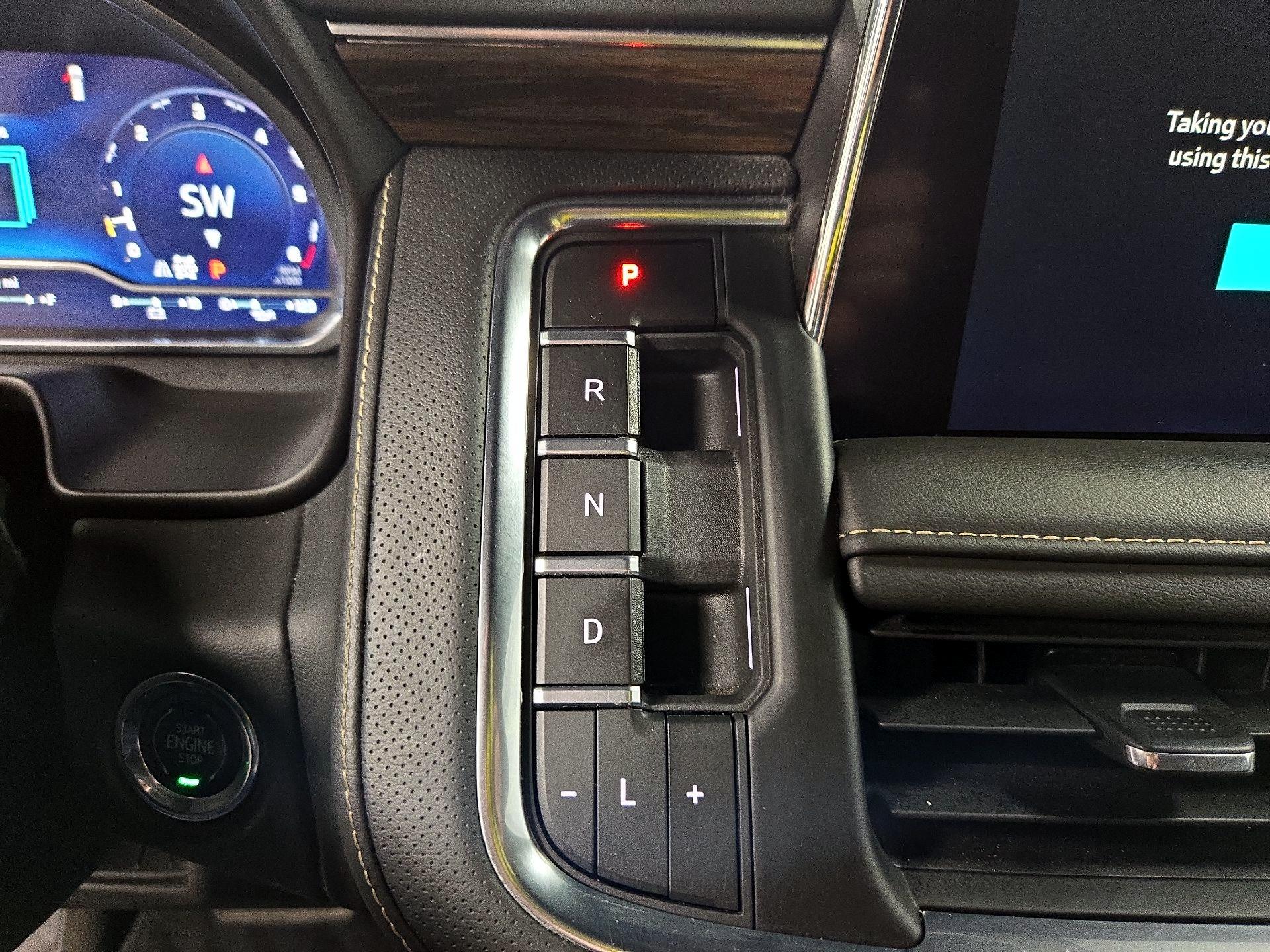 Thumbnail: 2023 Chevrolet Suburban - 18